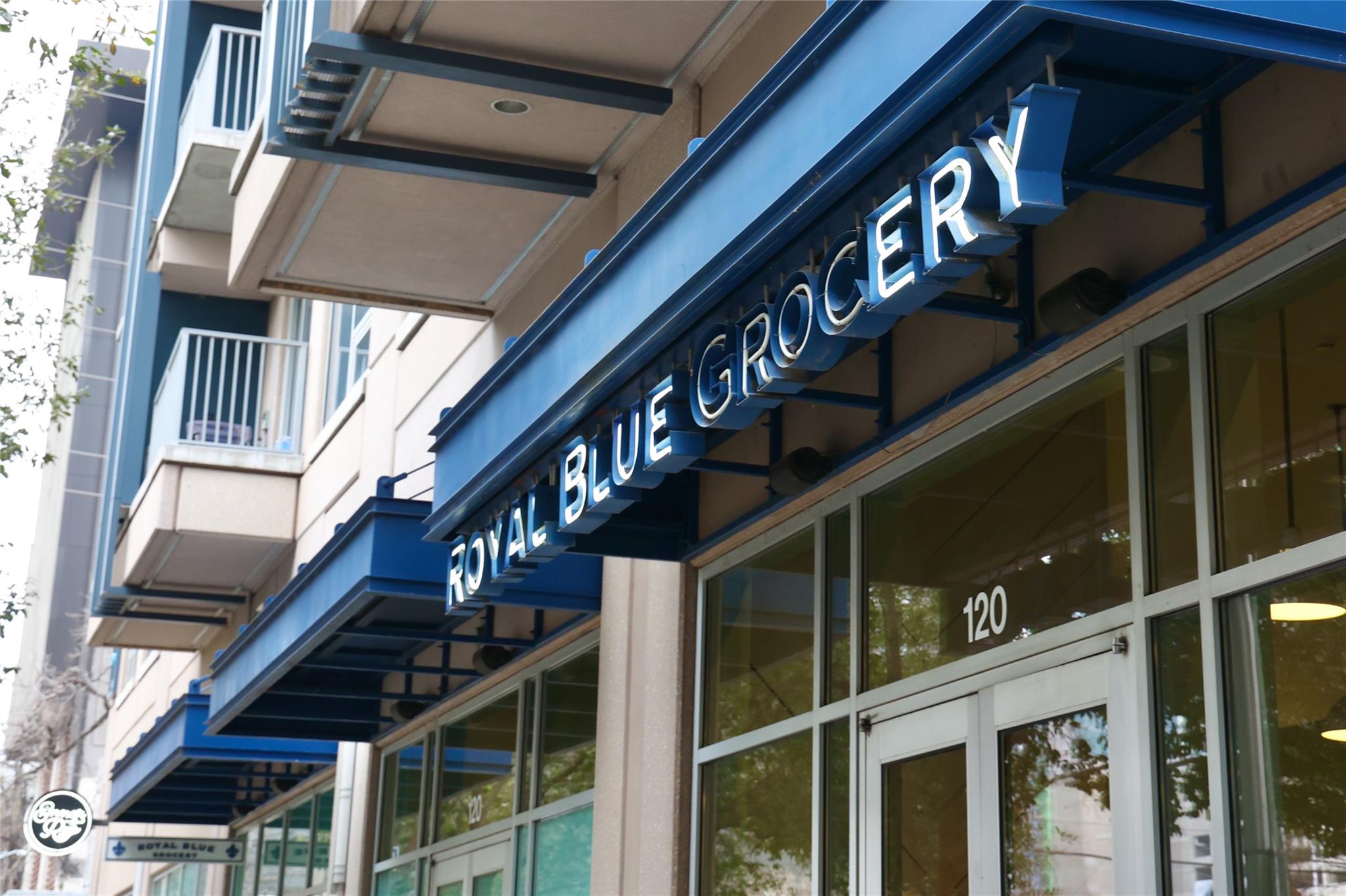 84 E East Ave # 2010, Austin, TX 78701