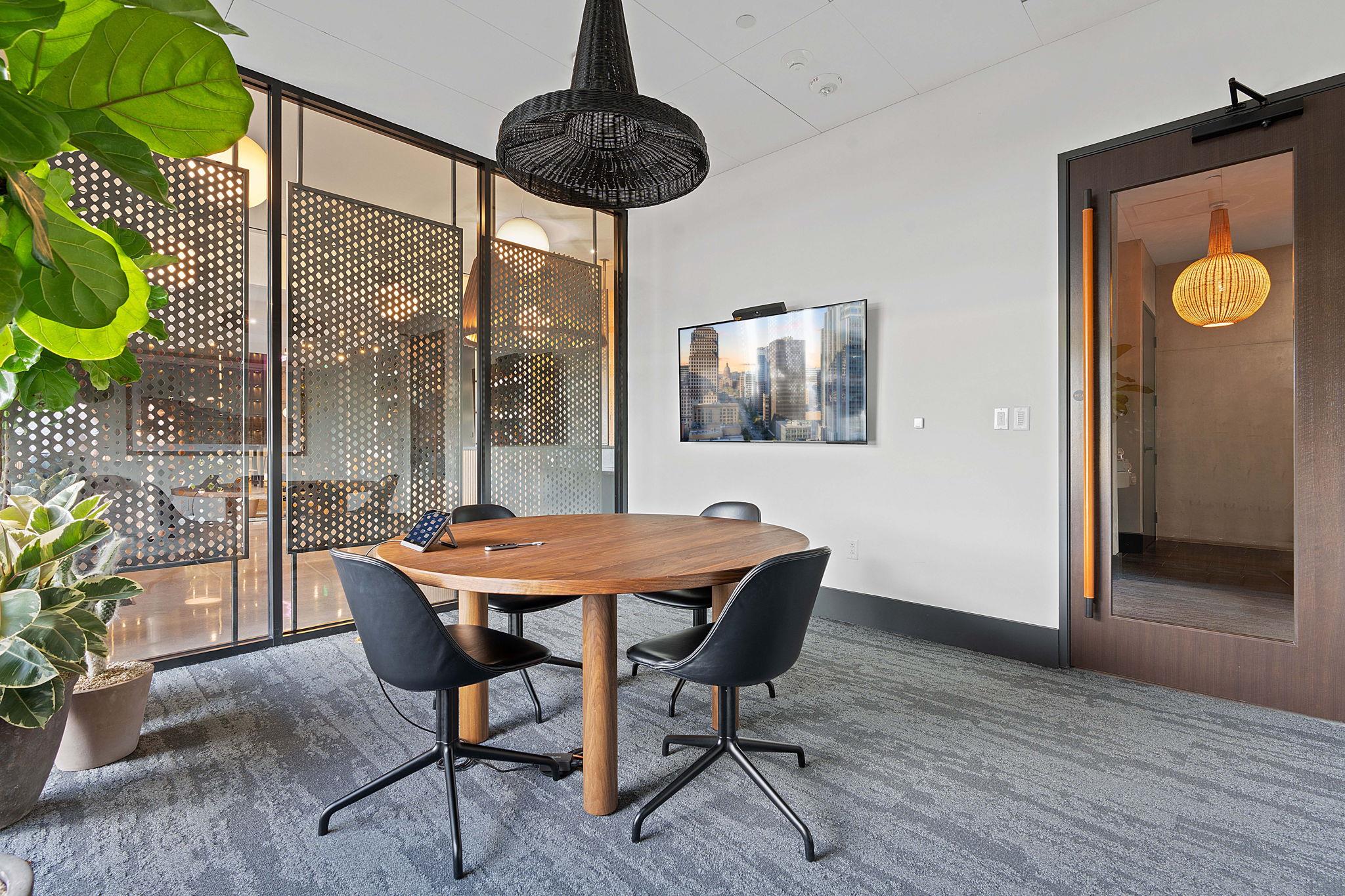 84 E East Ave # 2010, Austin, TX 78701