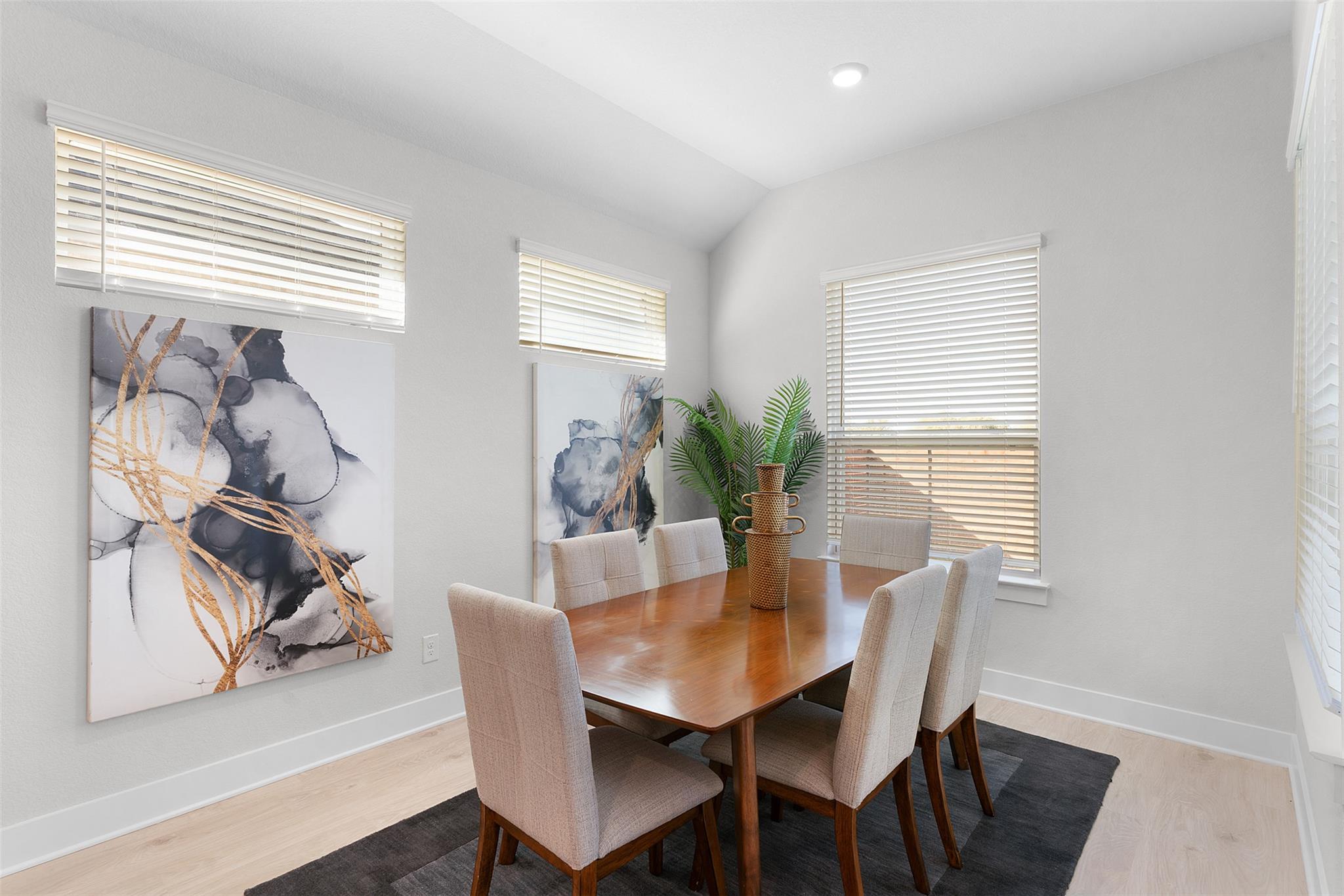 2004 Tobiano Trce, Georgetown, TX 78633