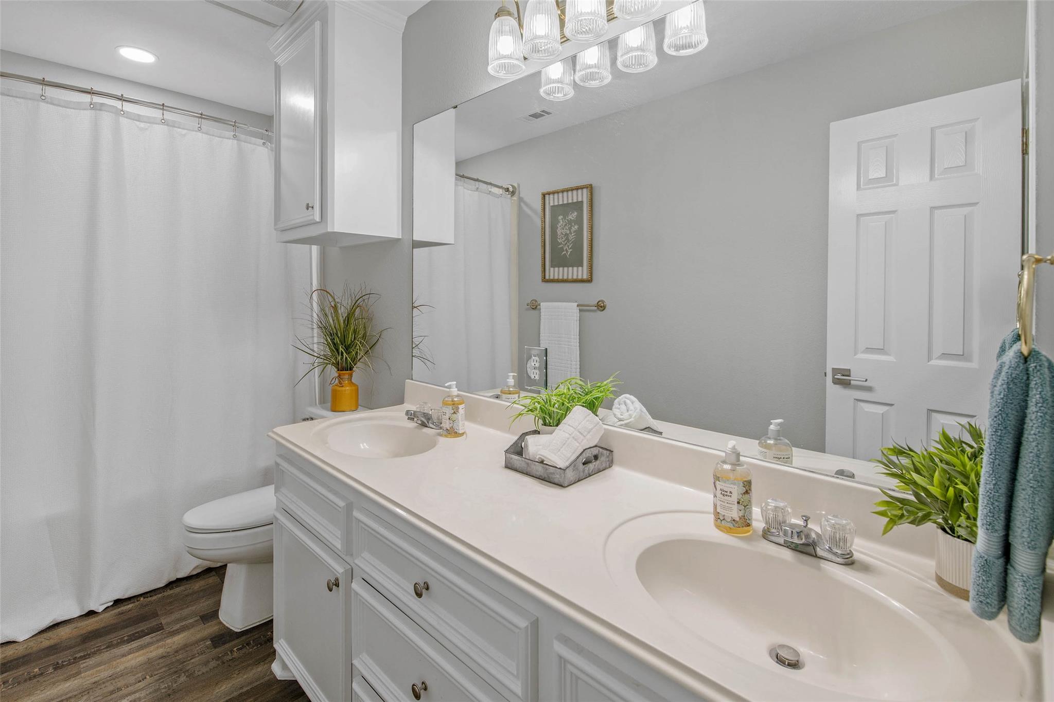 6201 Cromwell Ct, Bryan, TX 77802