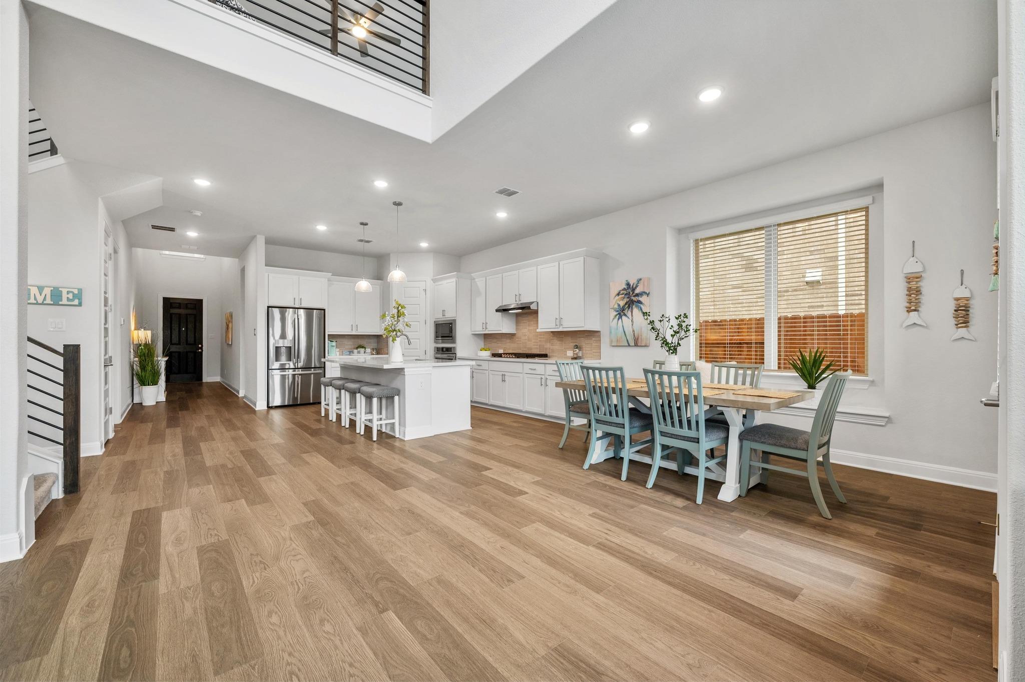 913 Landing Ln, Leander, TX 78641