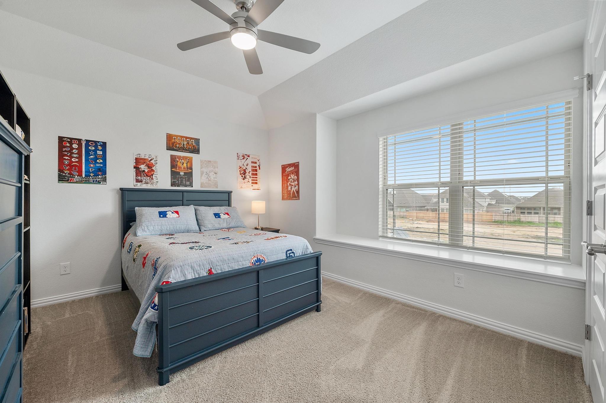 913 Landing Ln, Leander, TX 78641