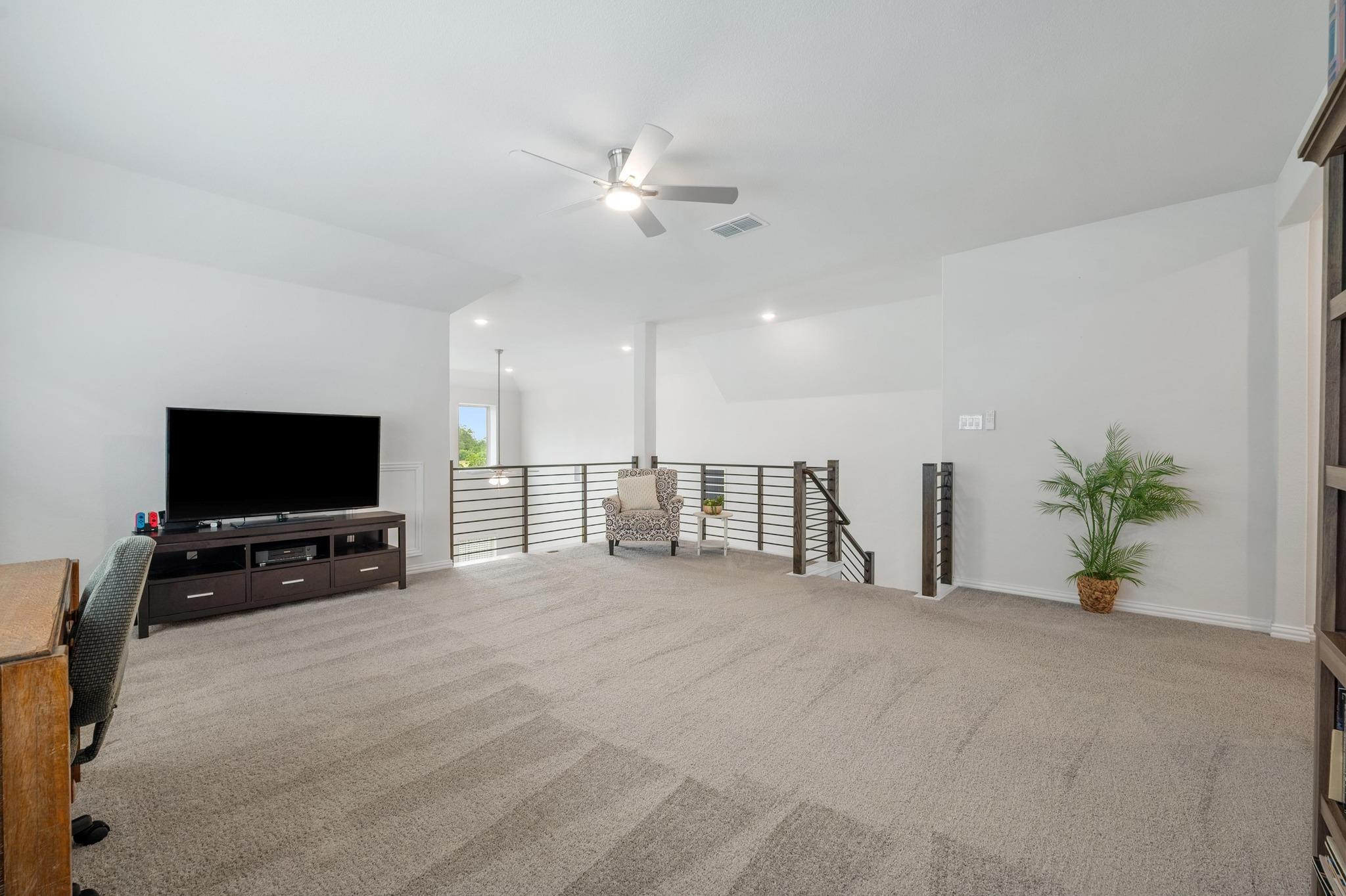 913 Landing Ln, Leander, TX 78641