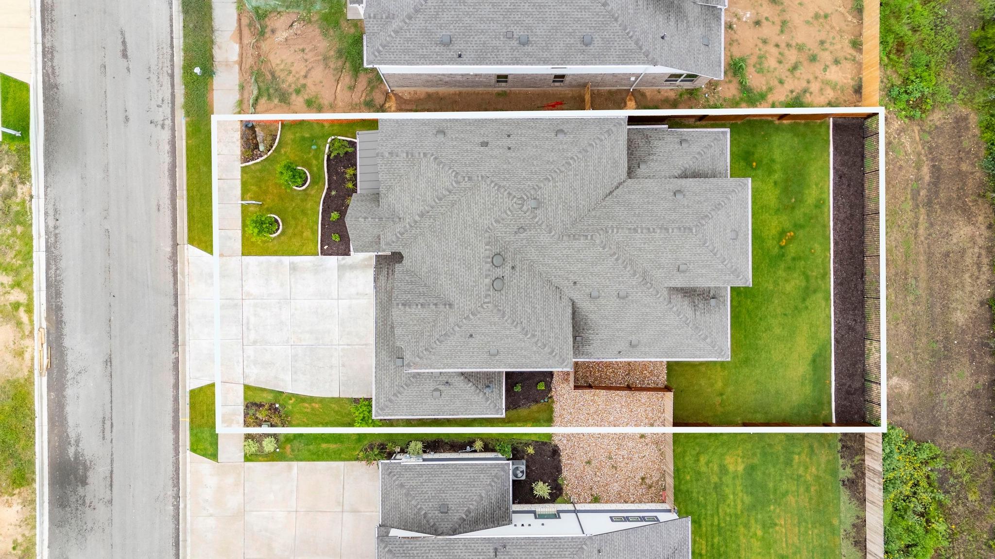 913 Landing Ln, Leander, TX 78641