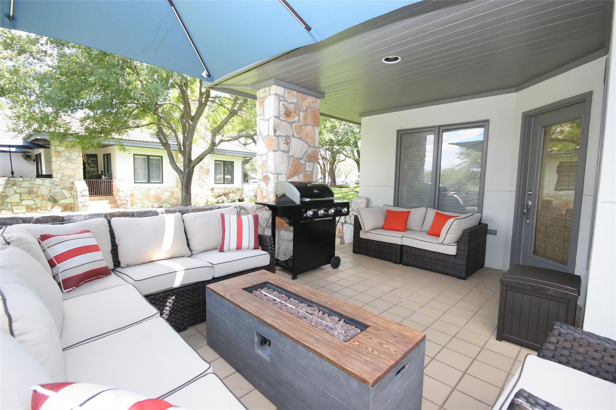 1924 Clubhouse Hill Dr # 25, Spicewood, TX 78669