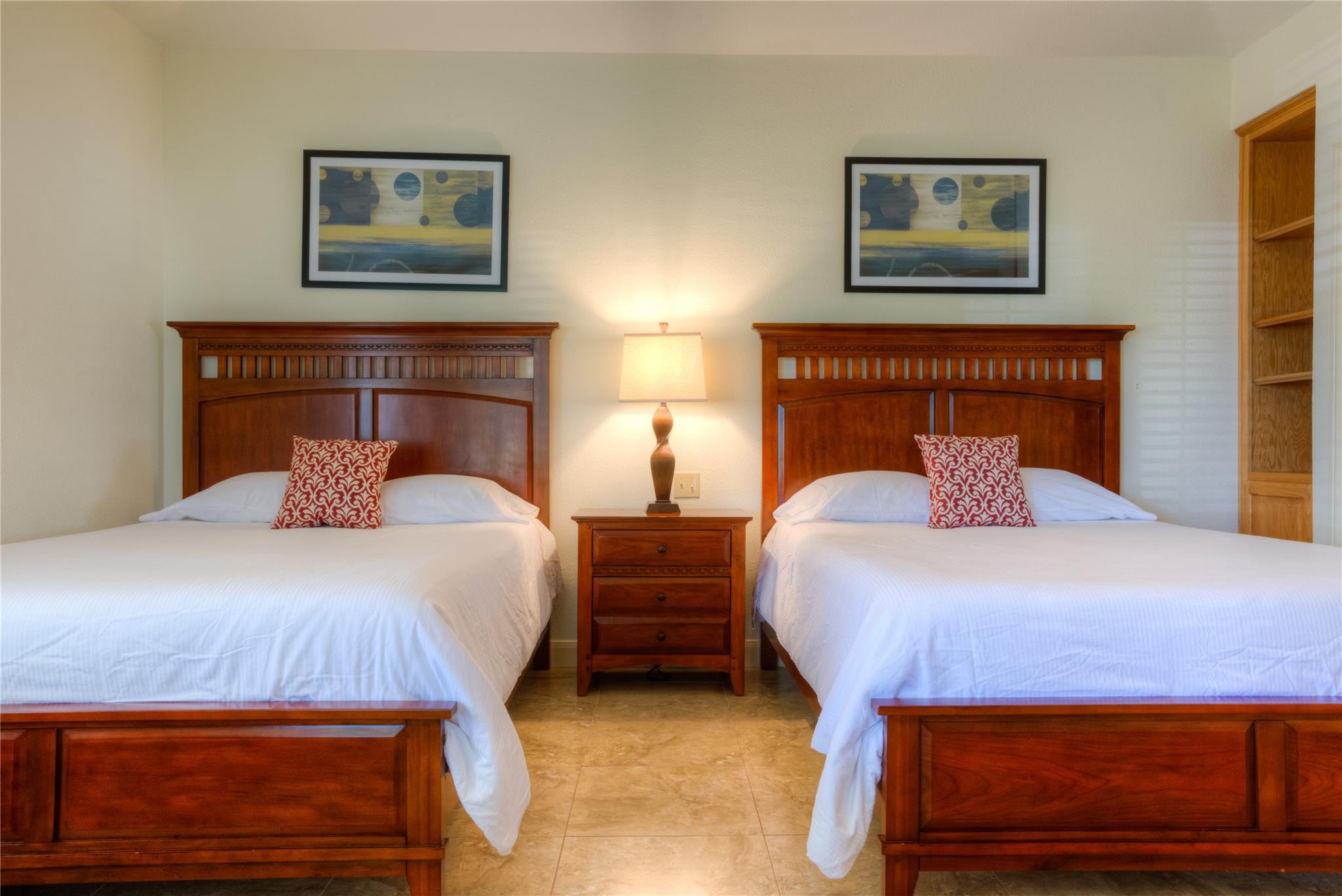 1924 Clubhouse Hill Dr # 25, Spicewood, TX 78669