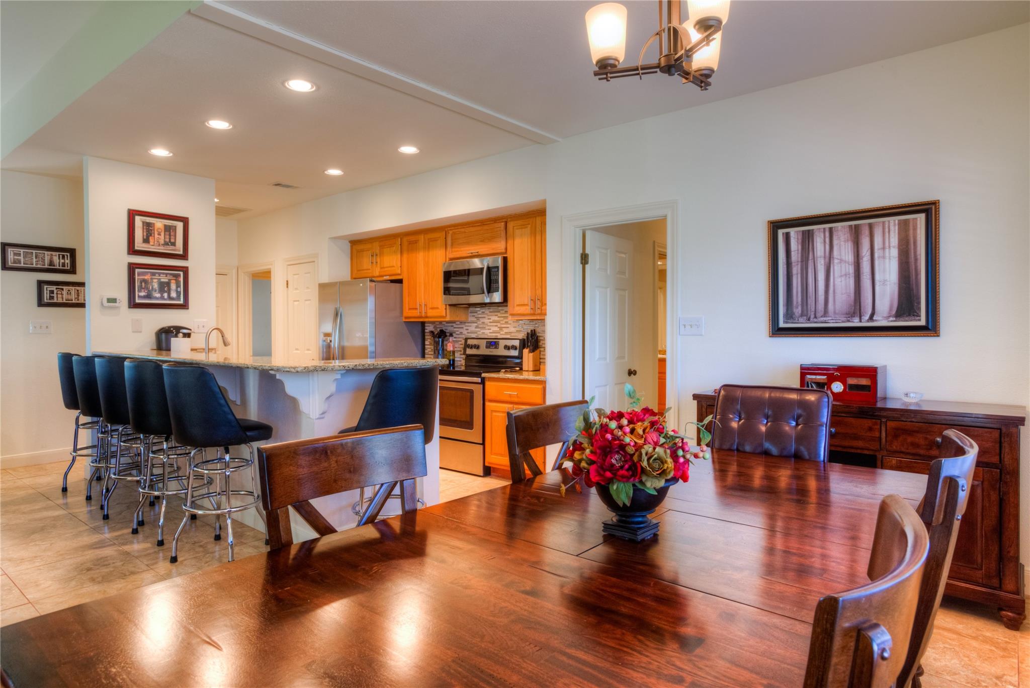 1924 Clubhouse Hill Dr # 25, Spicewood, TX 78669