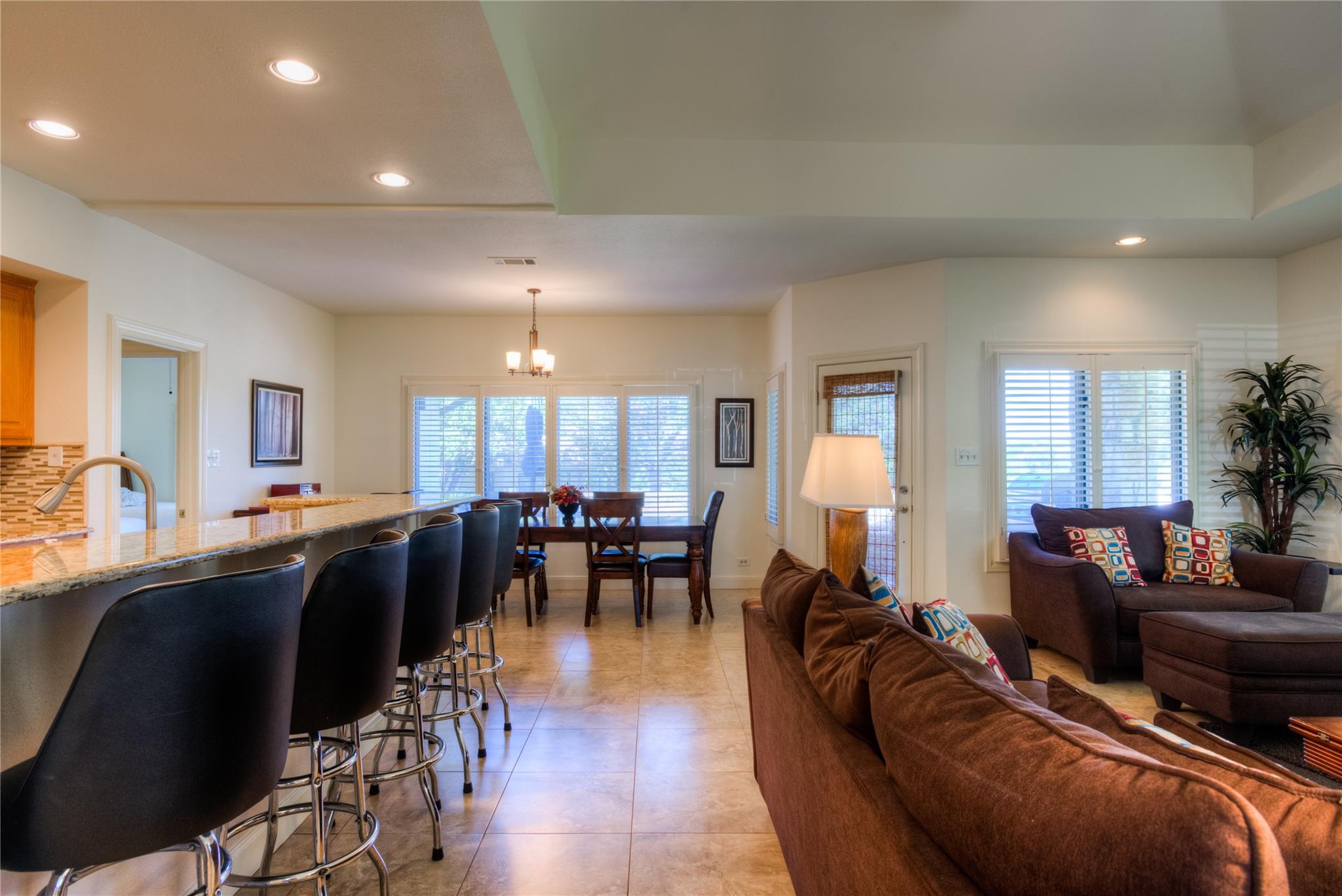 1924 Clubhouse Hill Dr # 25, Spicewood, TX 78669