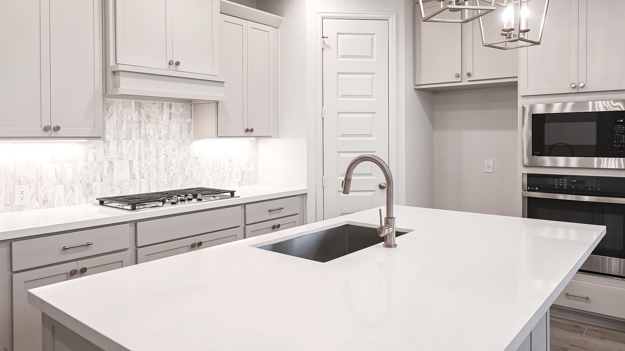 284 Prickly Poppy Loop, Kyle, TX 78640