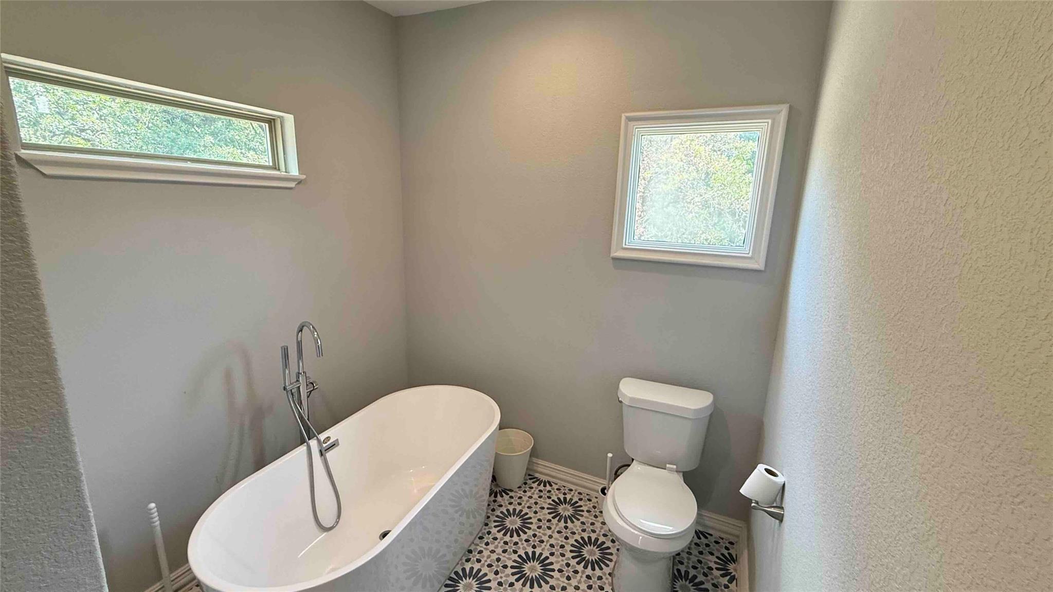 118 Camino De Agua, Elgin, TX 78621