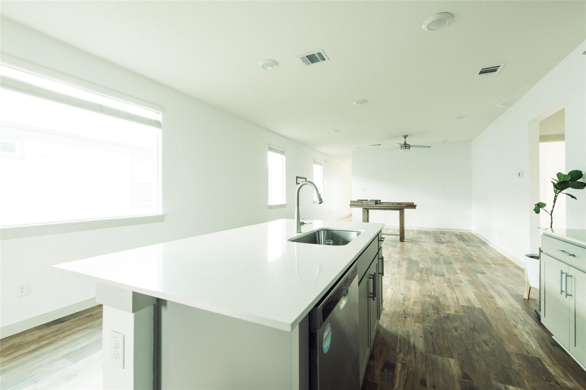 324 Millbrook Blvd, San Marcos, TX 78666