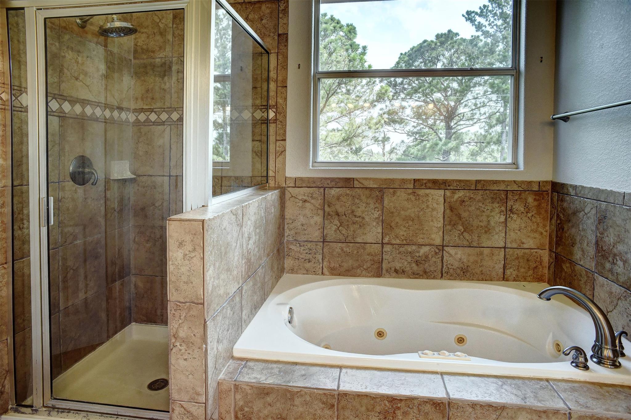 382 Akaloa Dr, Bastrop, TX 78602
