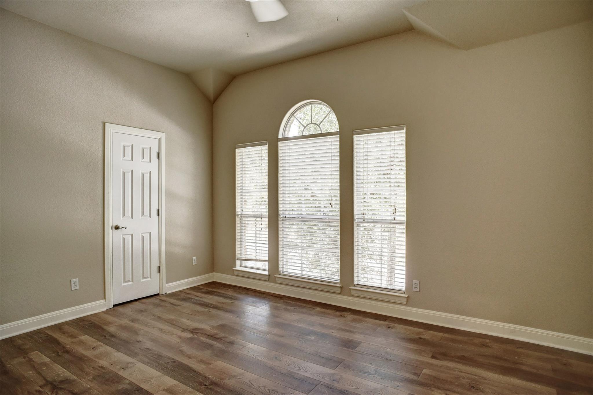 382 Akaloa Dr, Bastrop, TX 78602
