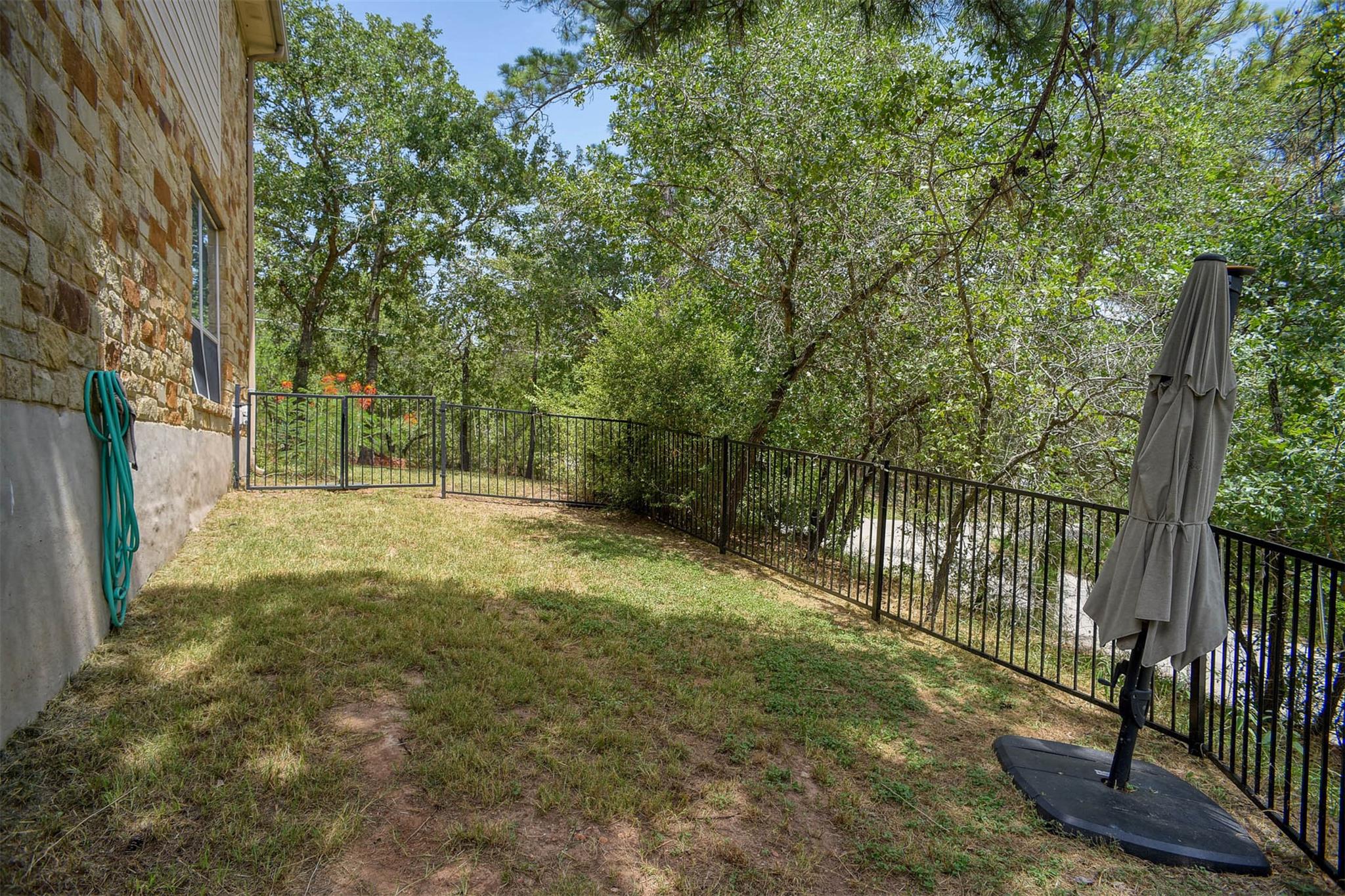 382 Akaloa Dr, Bastrop, TX 78602