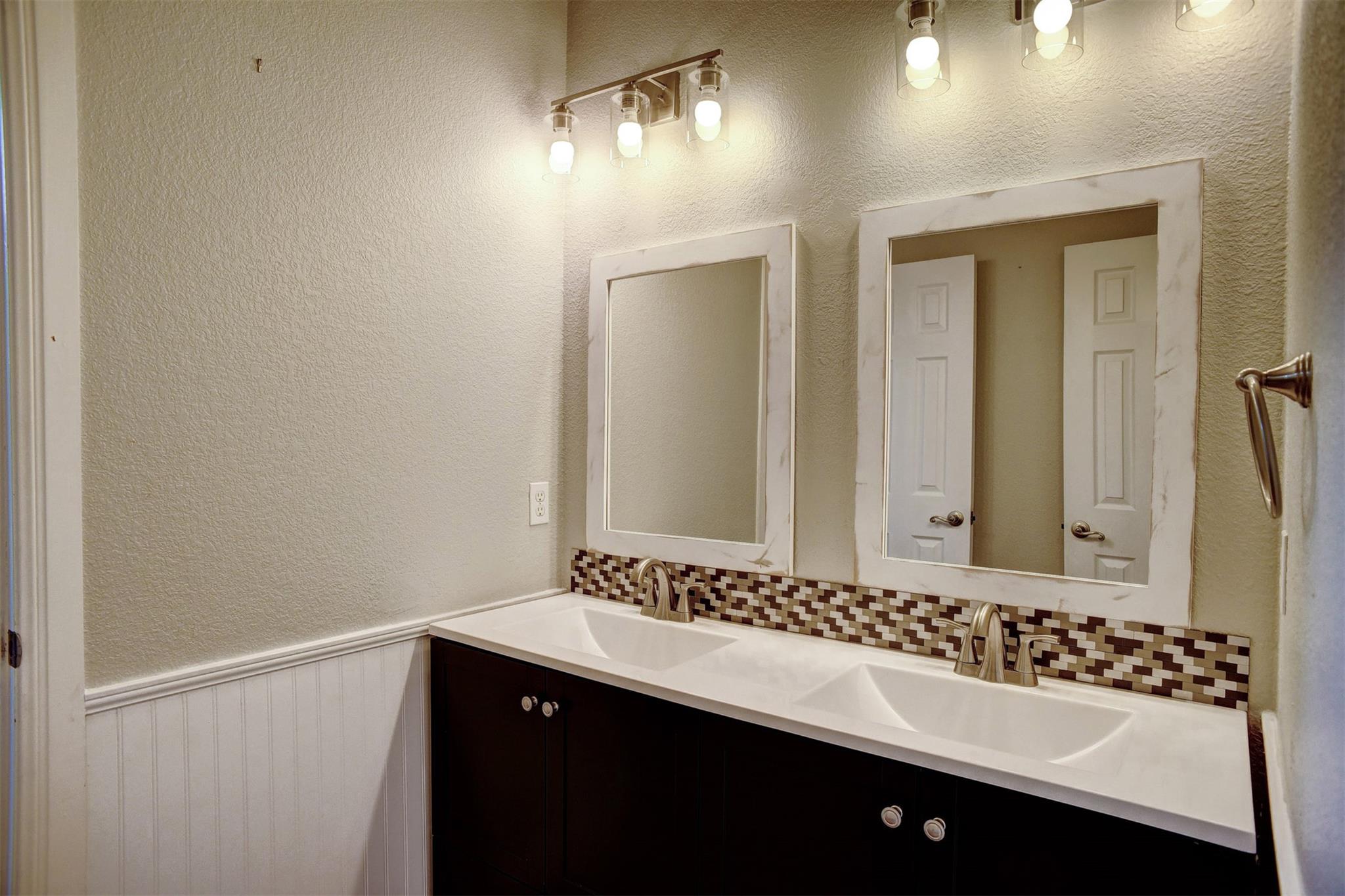 382 Akaloa Dr, Bastrop, TX 78602
