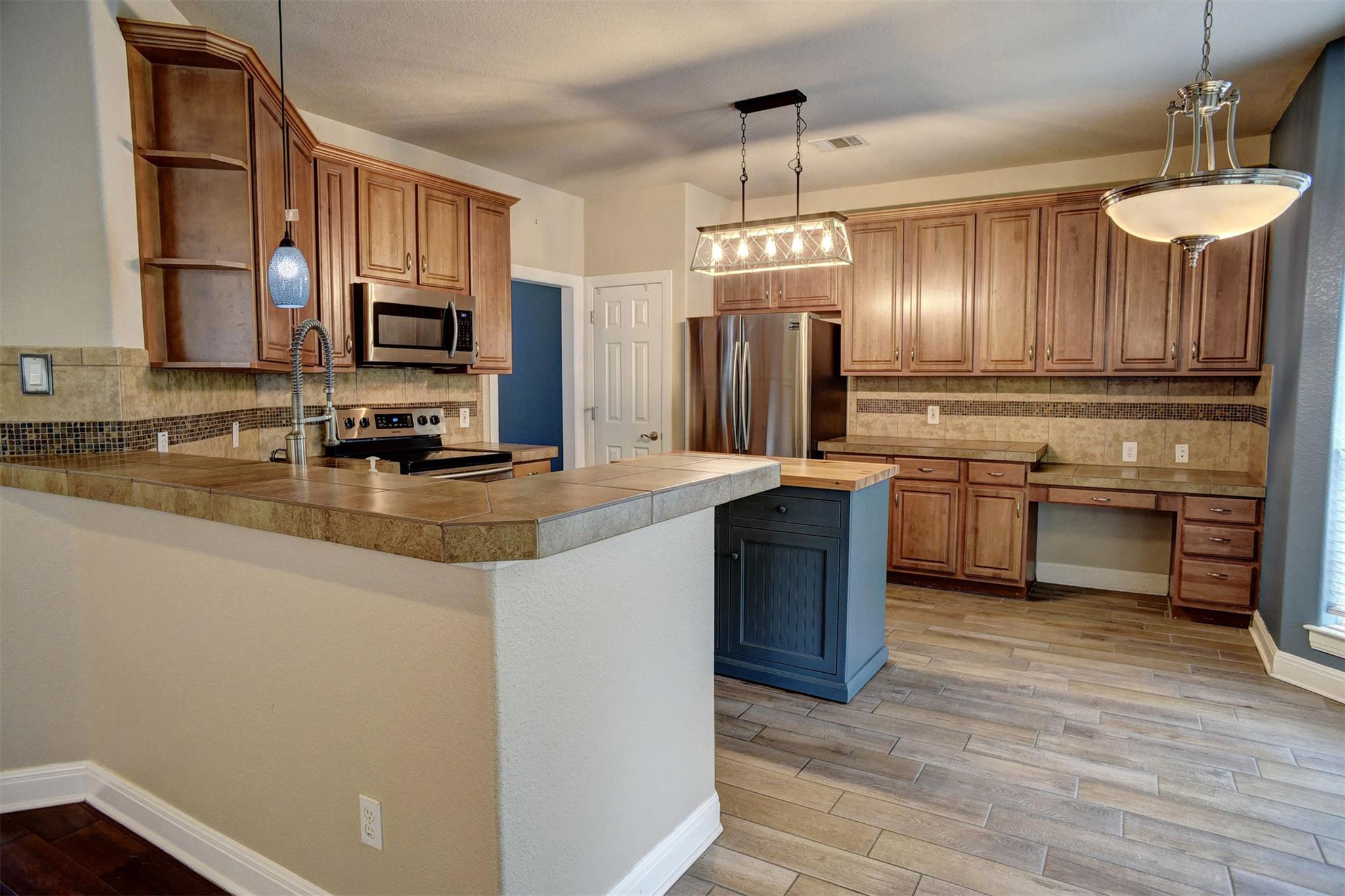 382 Akaloa Dr, Bastrop, TX 78602