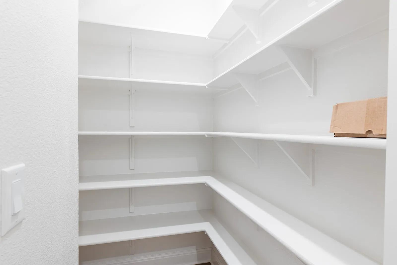 6808 Liberty Grotto Ct, Lago Vista, TX 78645