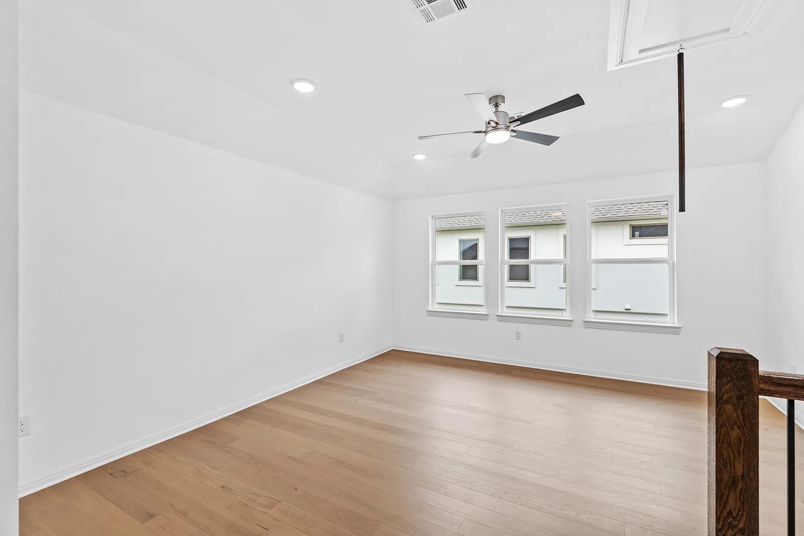 6808 Liberty Grotto Ct, Lago Vista, TX 78645