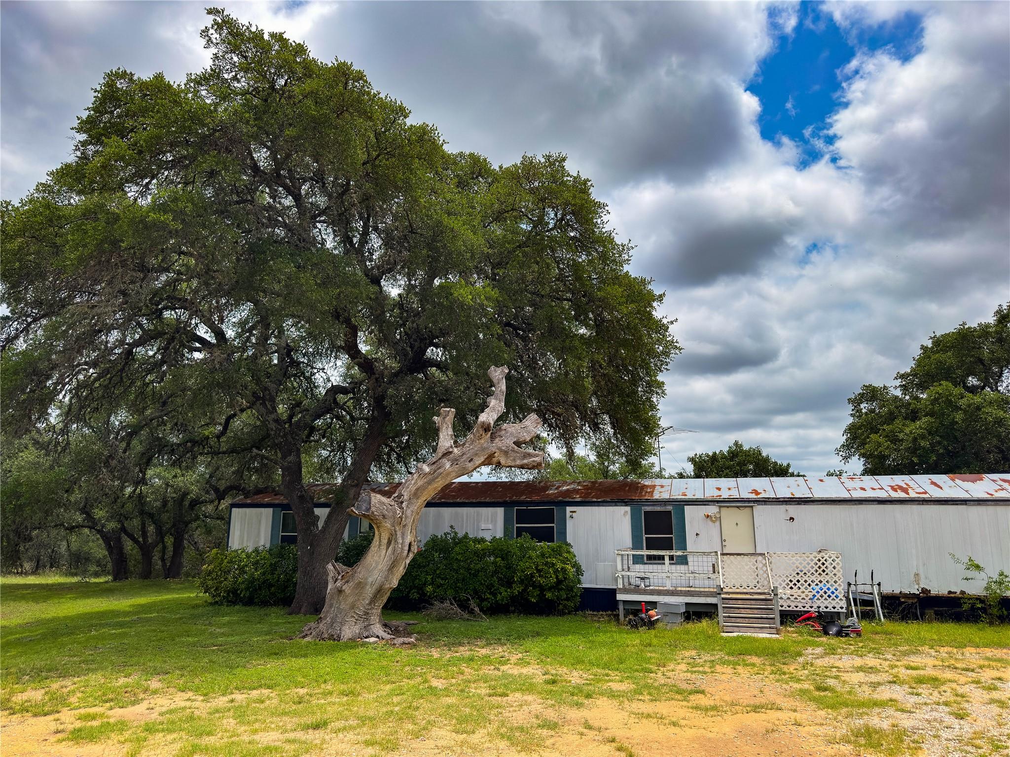 7824 N US Highway 281, Johnson City, TX 78636