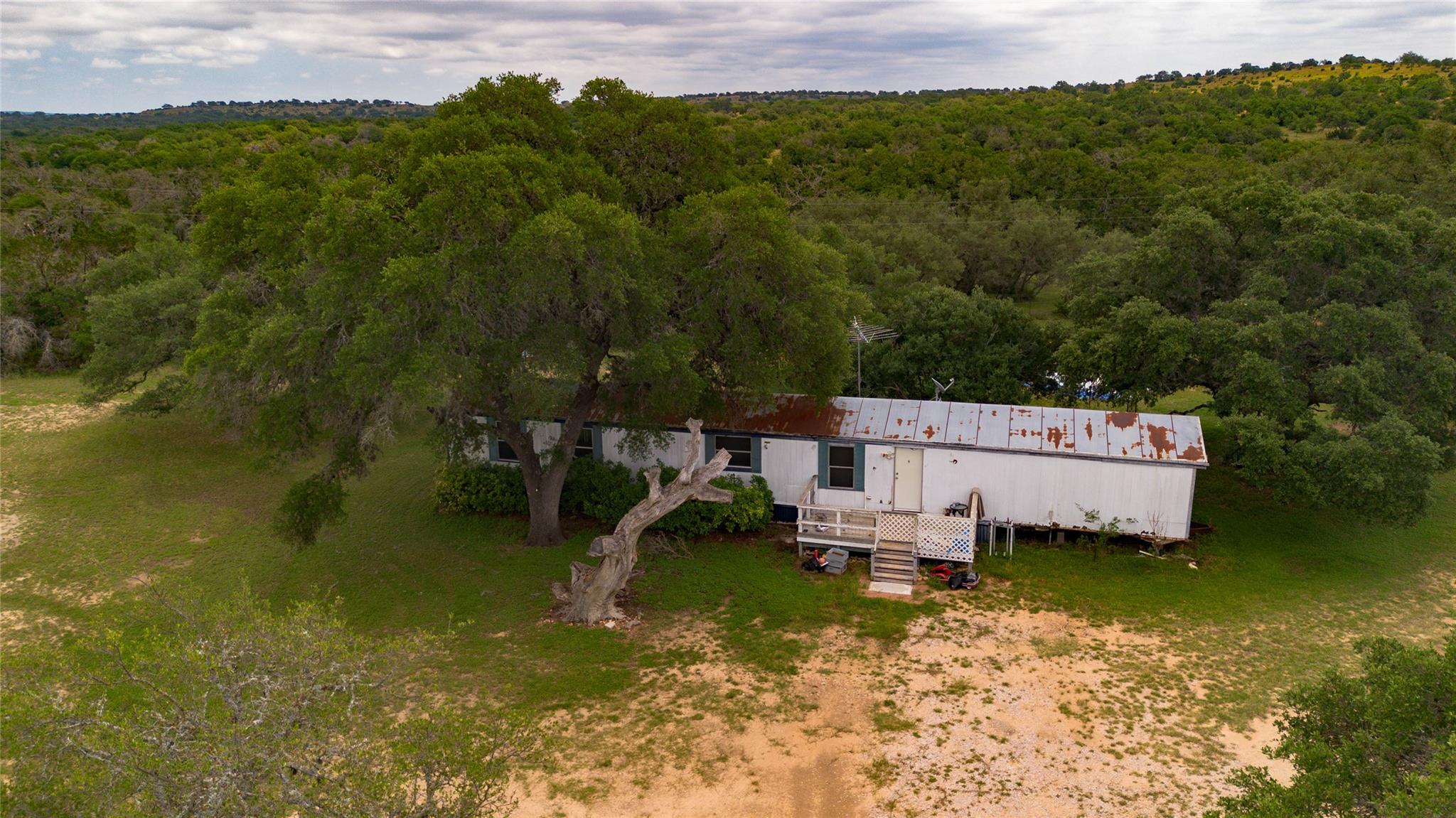 7824 N US Highway 281, Johnson City, TX 78636