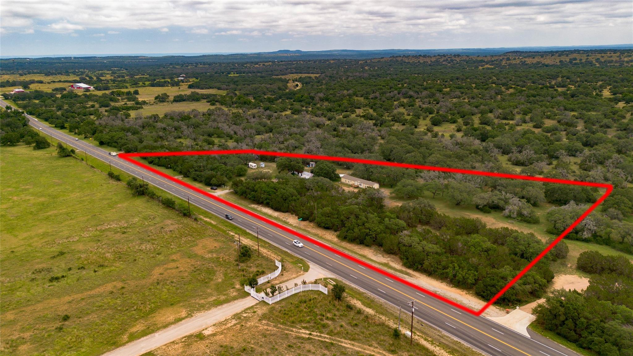 7824 N US Highway 281, Johnson City, TX 78636