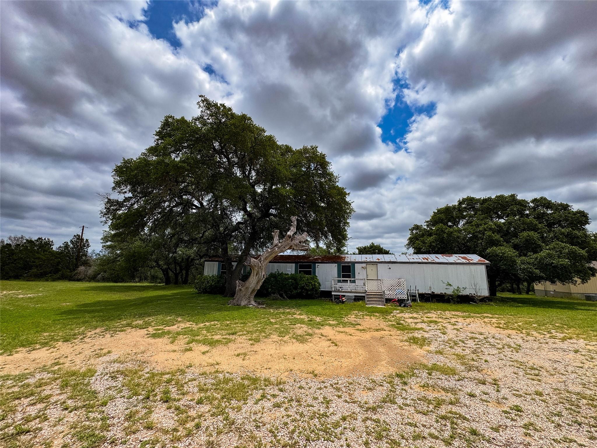 7824 N US Highway 281, Johnson City, TX 78636