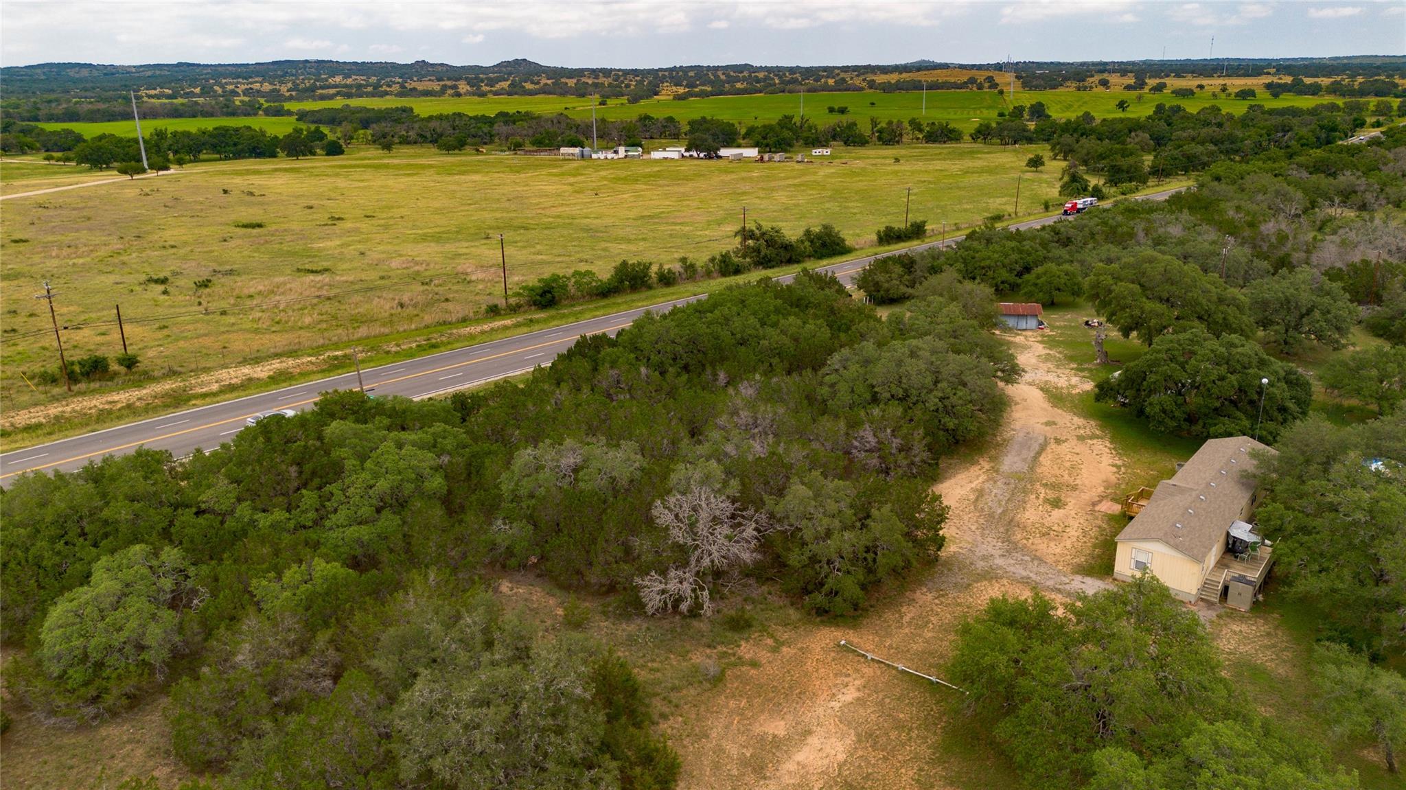 7824 N US Highway 281, Johnson City, TX 78636