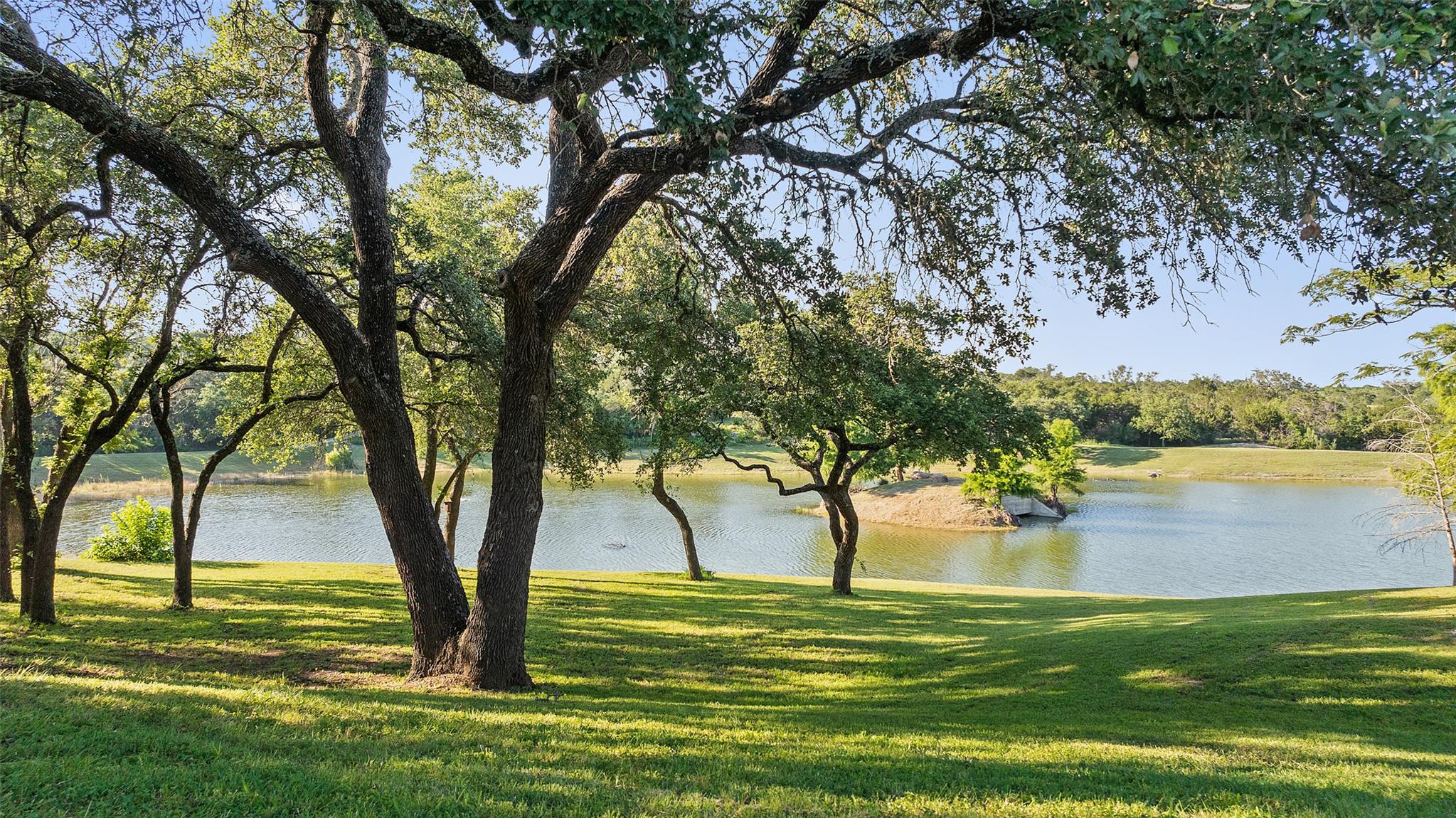 101 Rolling Hills Rd, Blanco, TX 78606
