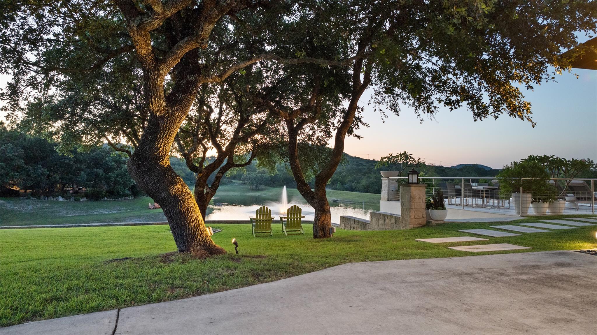 101 Rolling Hills Rd, Blanco, TX 78606