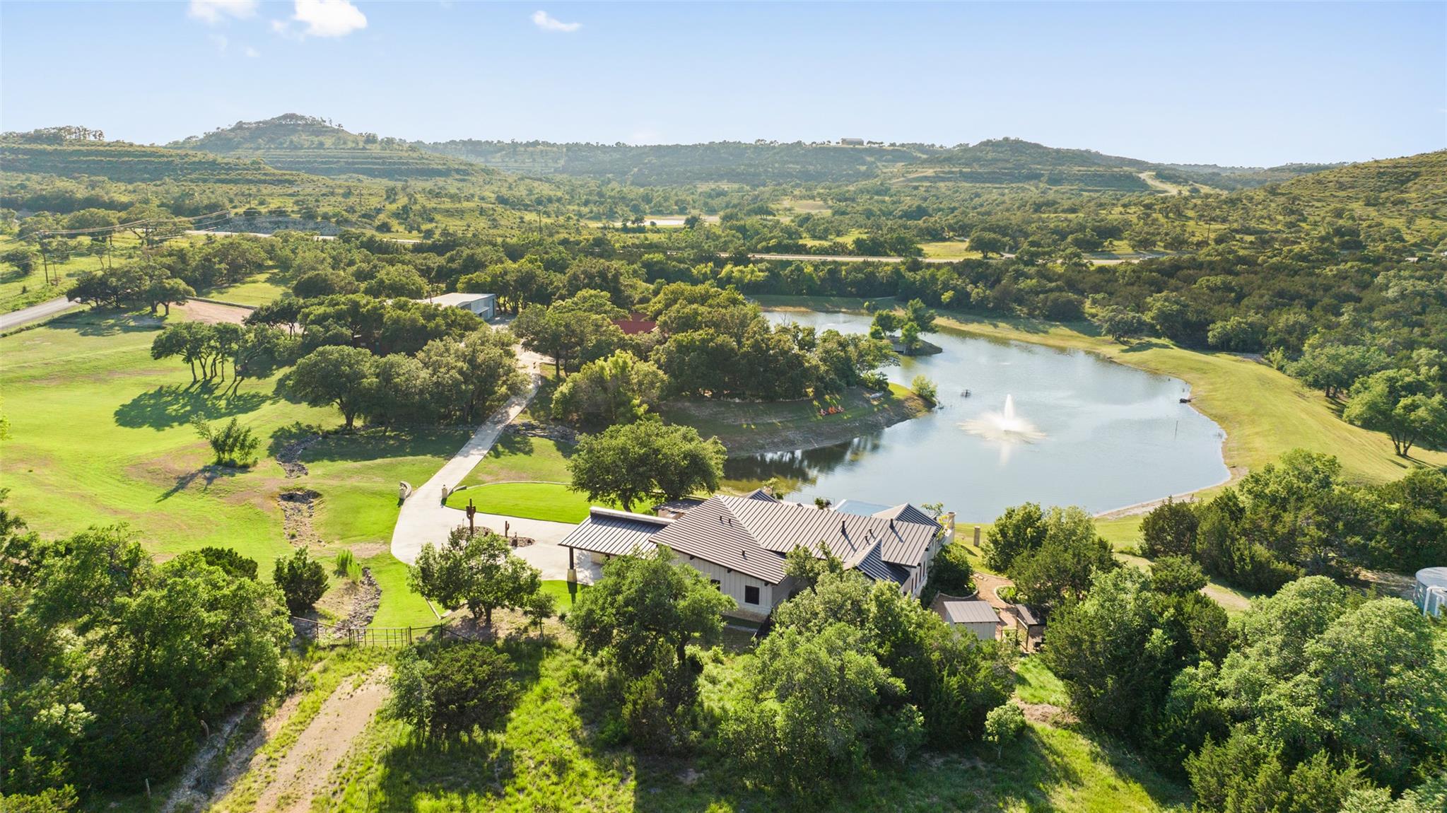 101 Rolling Hills Rd, Blanco, TX 78606