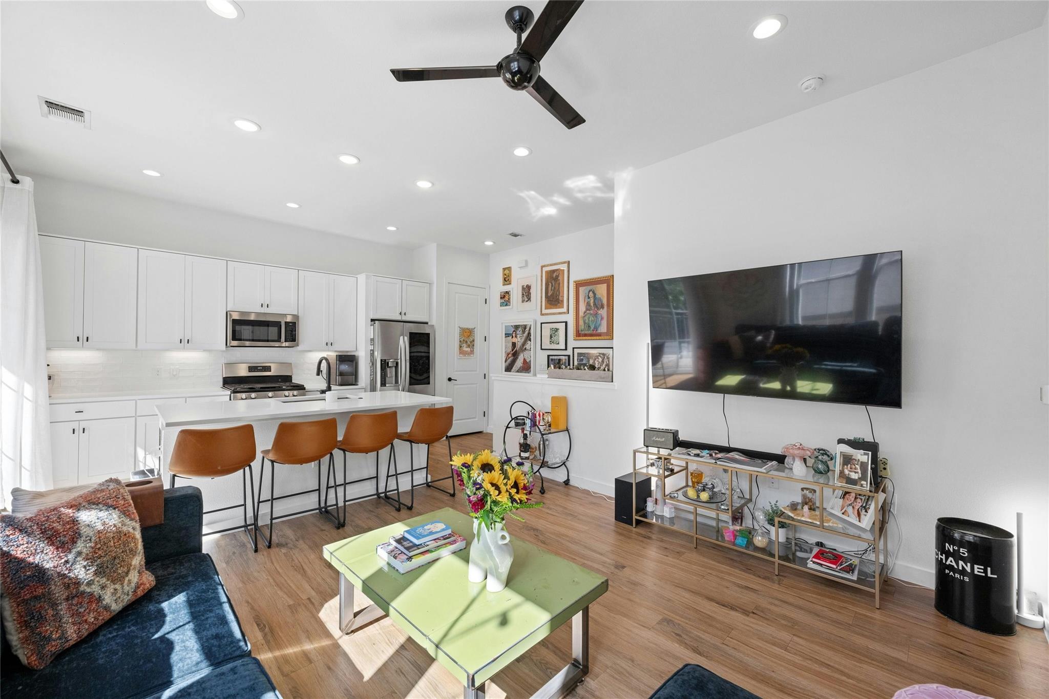 3809 Valley View Rd # 19, Austin, TX 78704