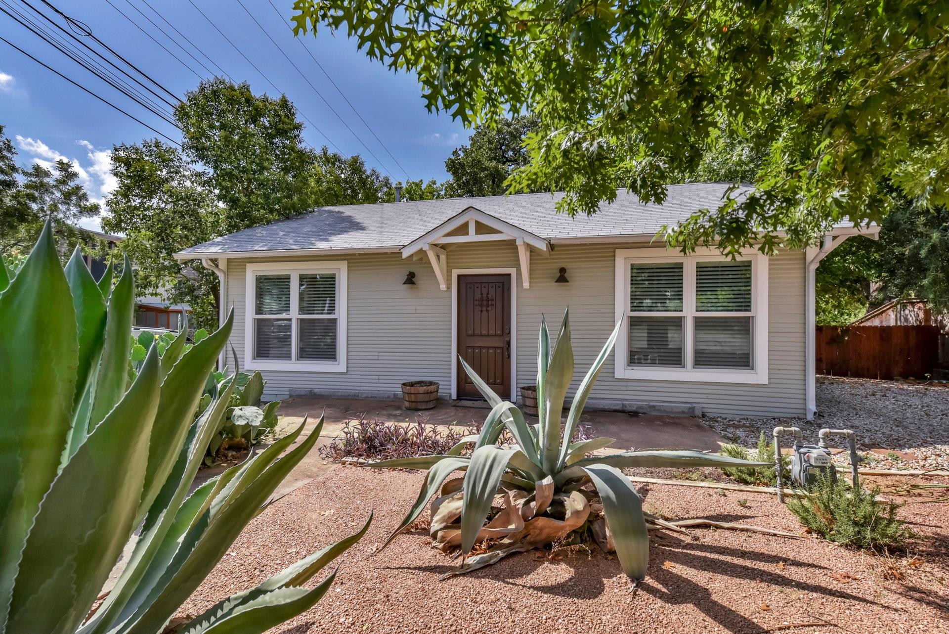 1011 E 14th St, Austin, TX 78702