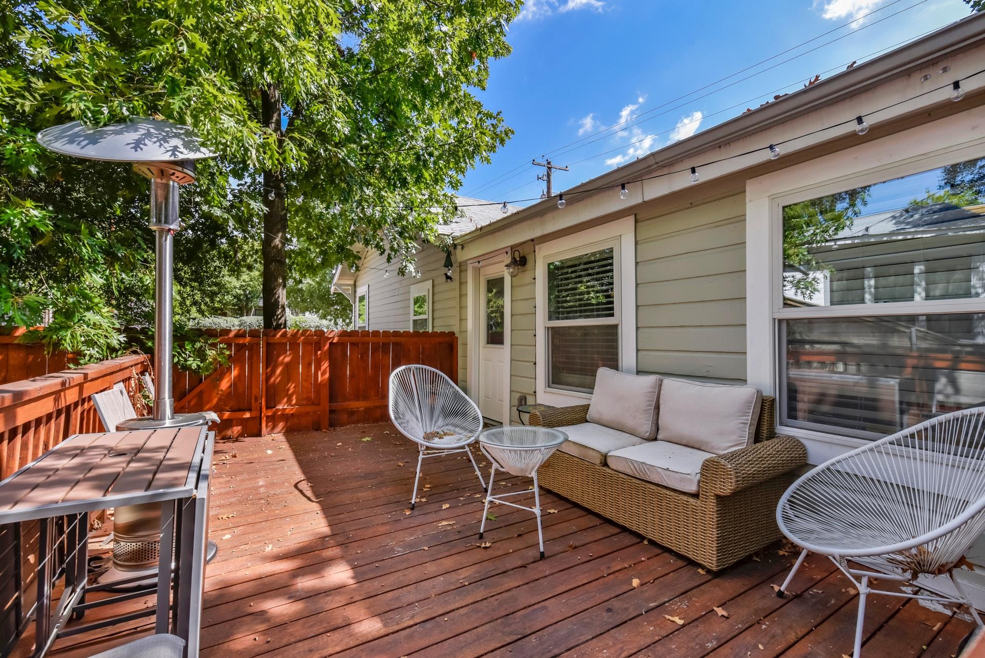 1011 E 14th St, Austin, TX 78702