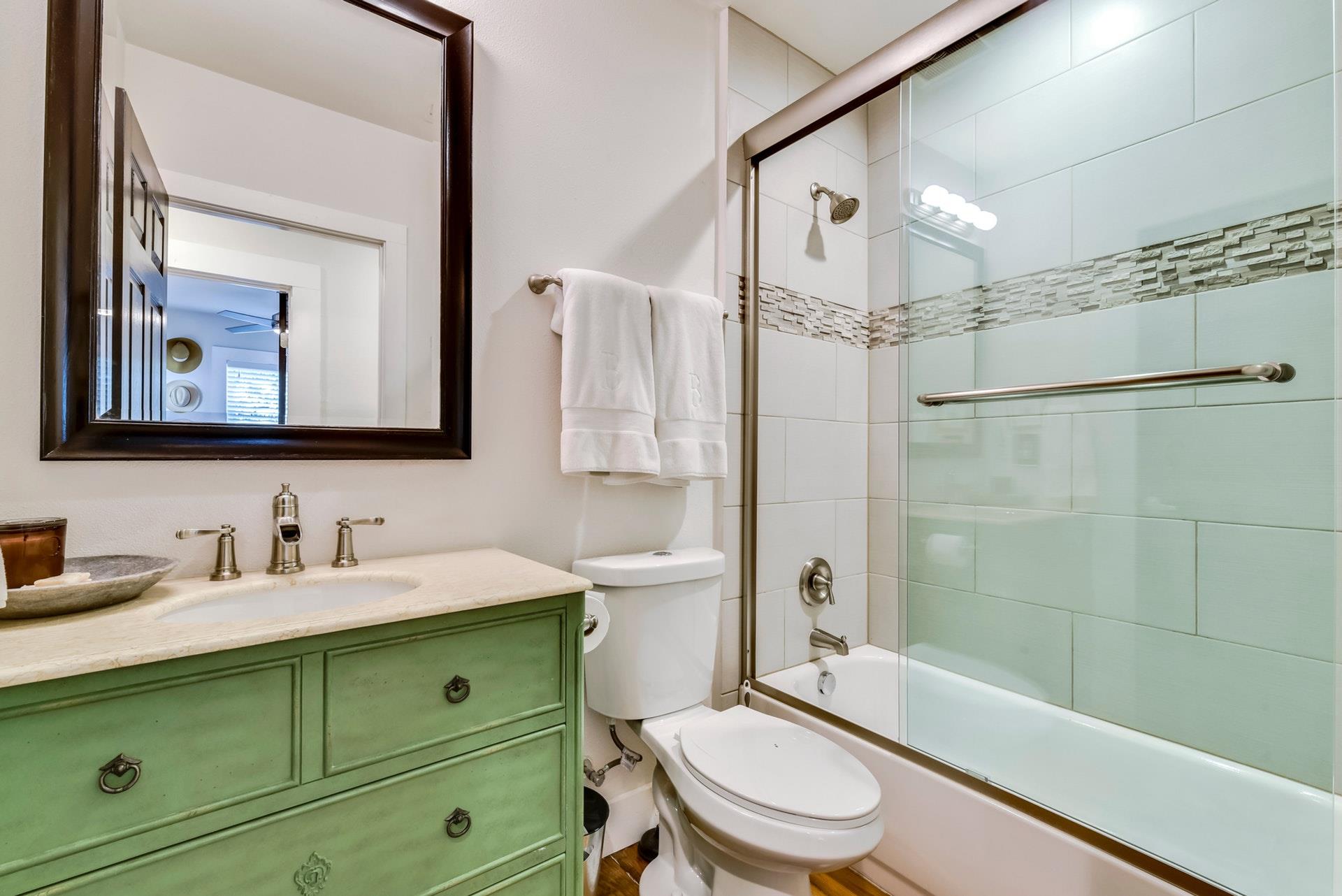 1011 E 14th St, Austin, TX 78702