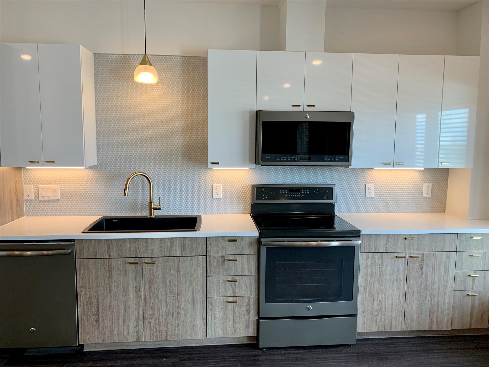 4361 South Congress Ave # 524, Austin, TX 78745