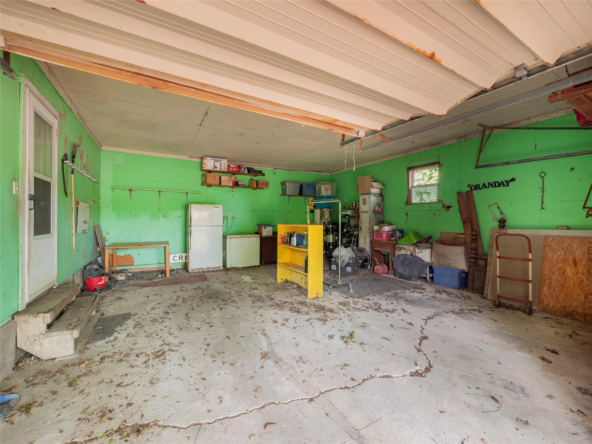 3104 S Main, Taylor, TX 76574