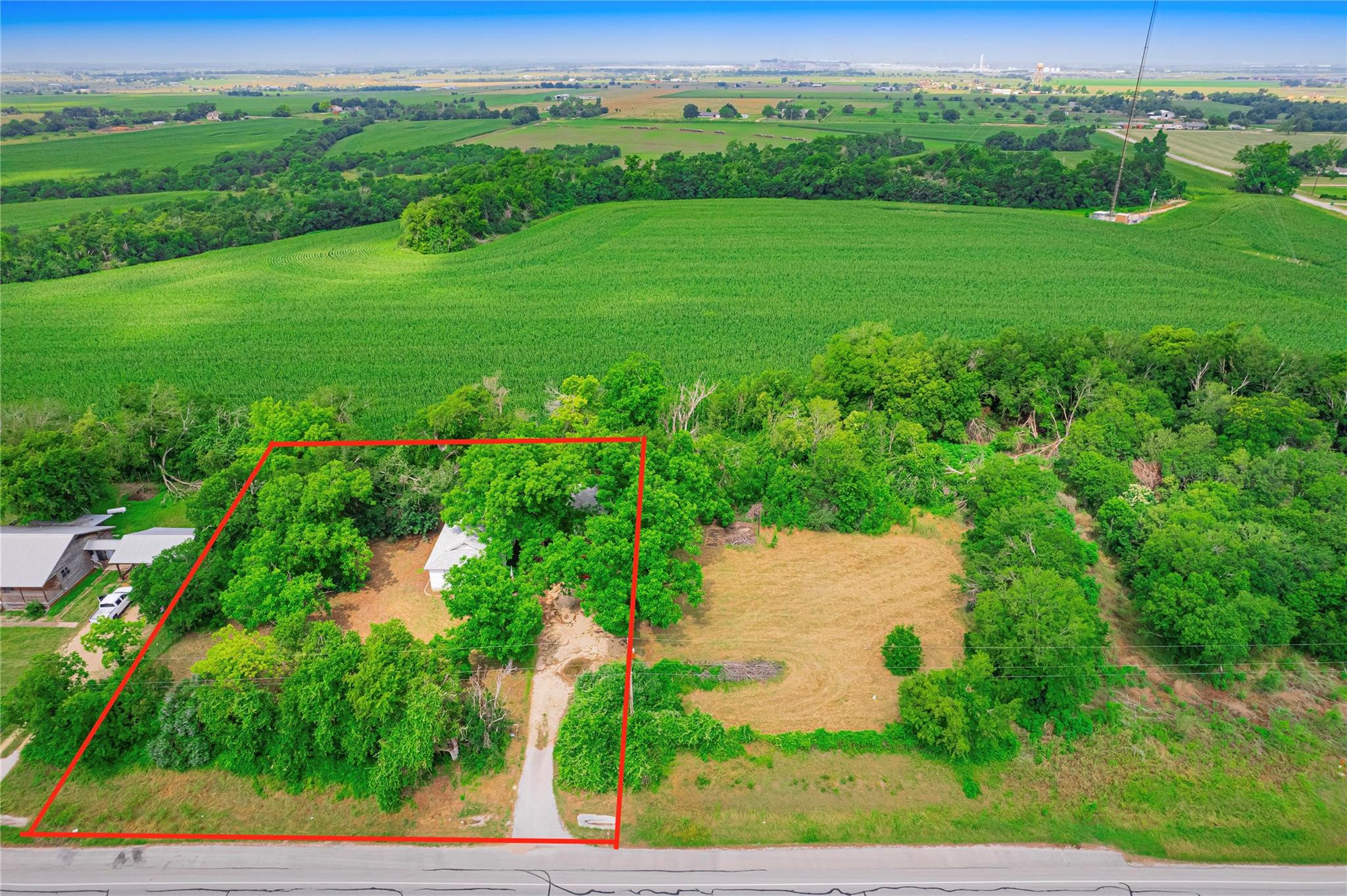 3104 S Main, Taylor, TX 76574