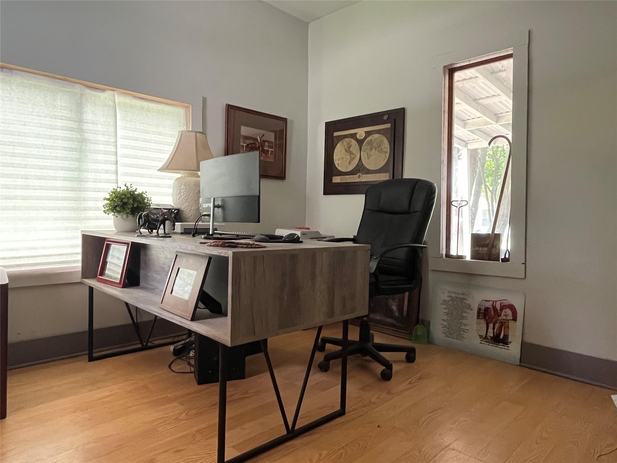 523 Old Highway 20, McDade, TX 78650