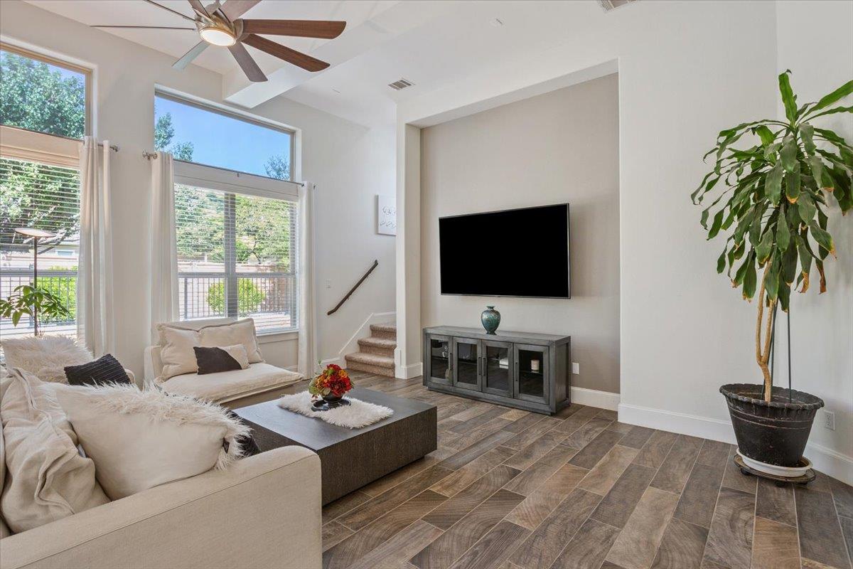 401 Skyflower Dr # V, Georgetown, TX 78628