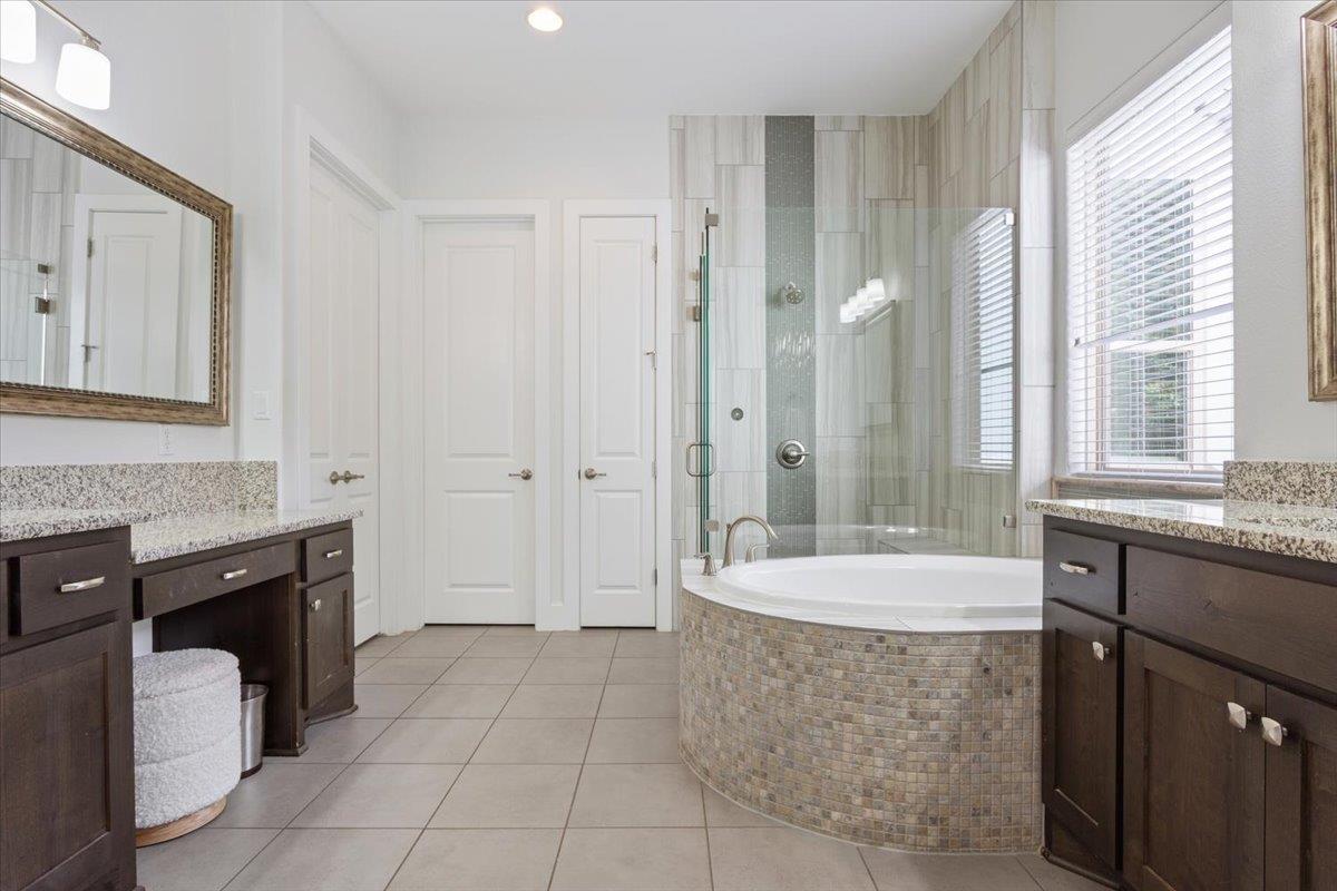 401 Skyflower Dr # V, Georgetown, TX 78628
