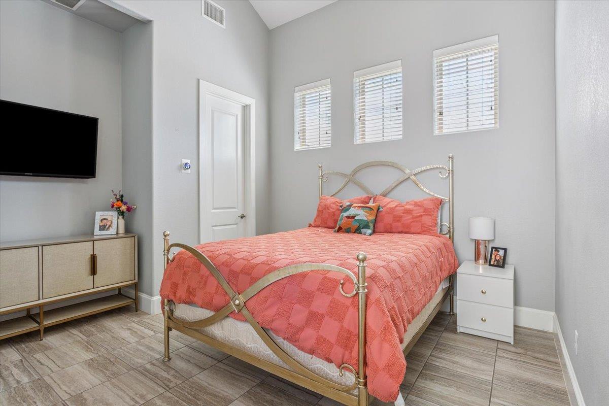 401 Skyflower Dr # V, Georgetown, TX 78628