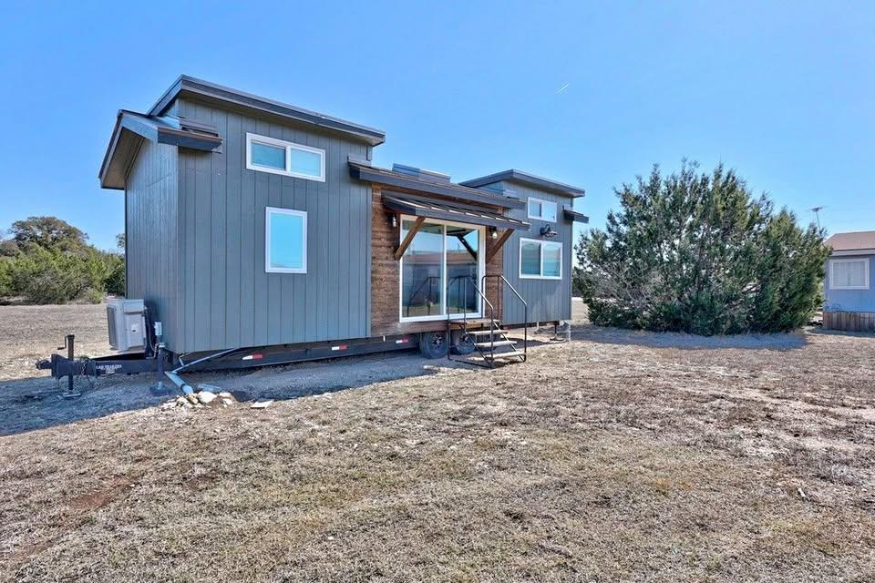 51 Private Road 901, Florence, TX 76527