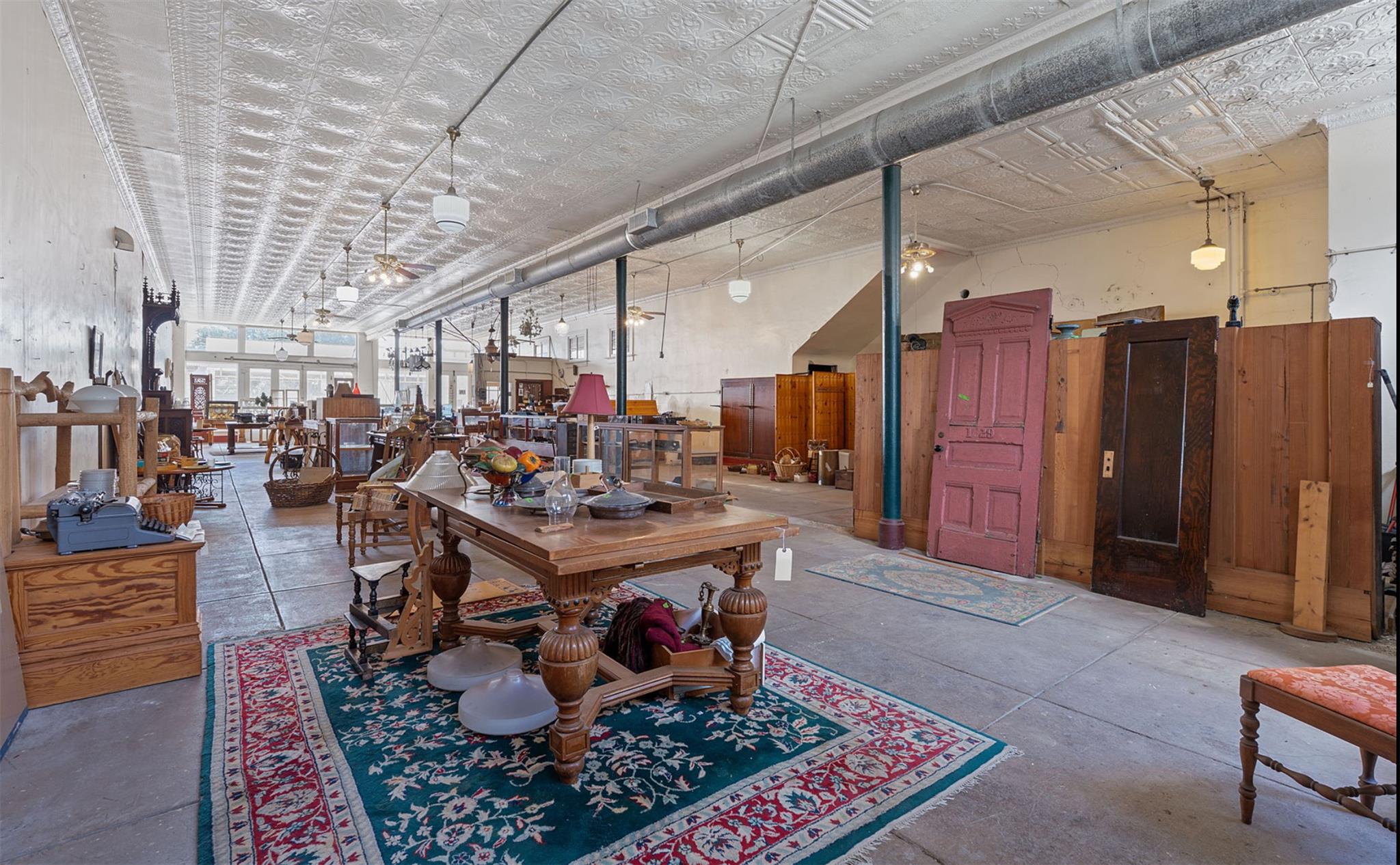 409 Saint Francis St, Gonzales, TX 78629