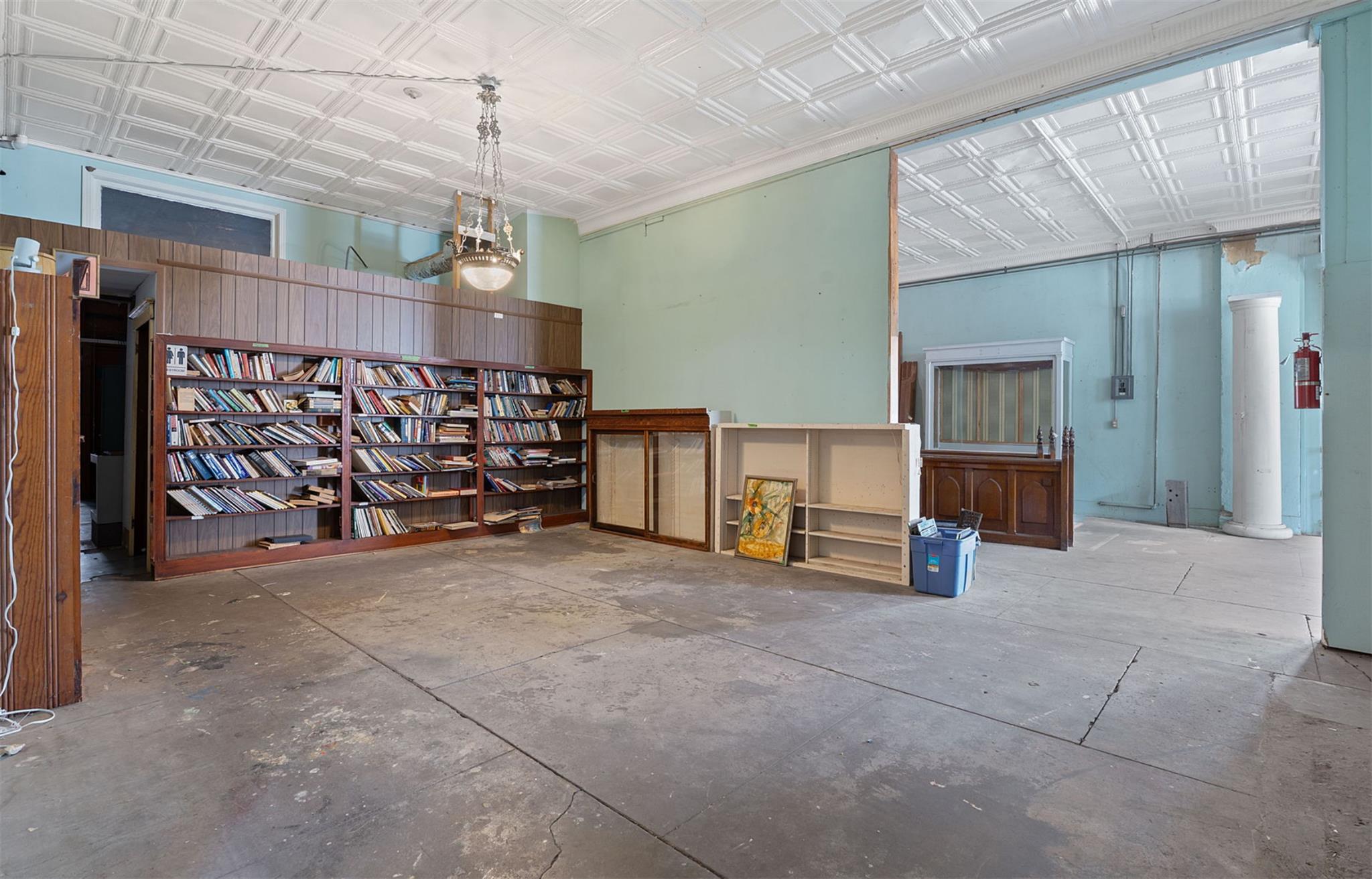 409 Saint Francis St, Gonzales, TX 78629