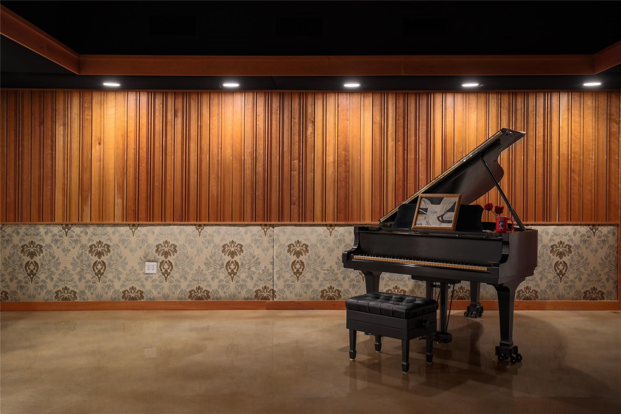2205 E 12th St, Austin, TX 78702