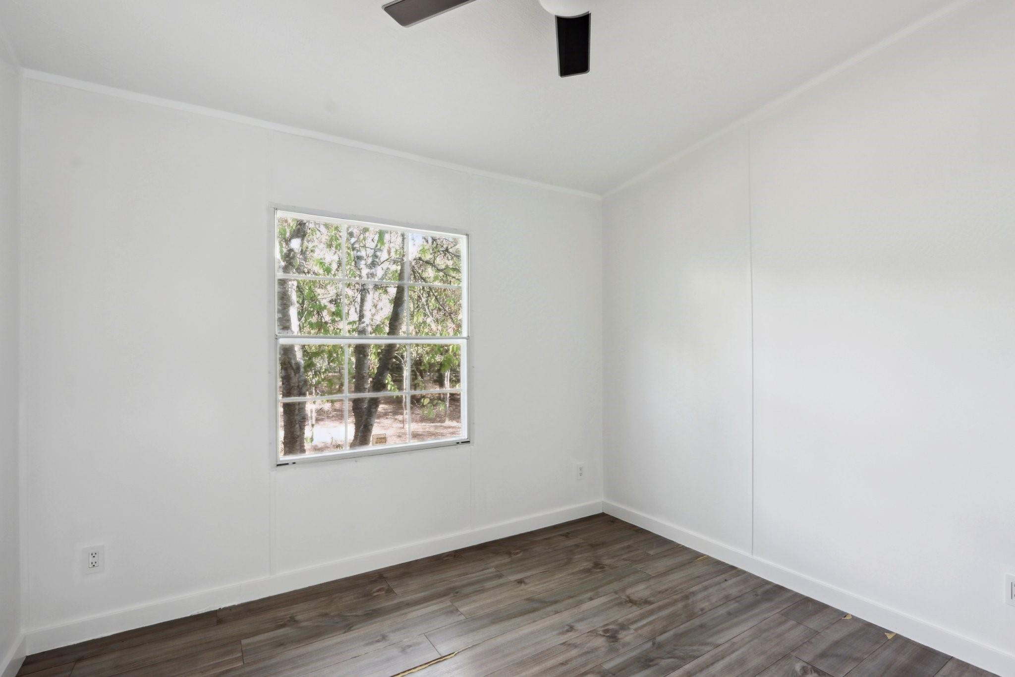 462 Texas Oak Dr, Cedar Creek, TX 78612