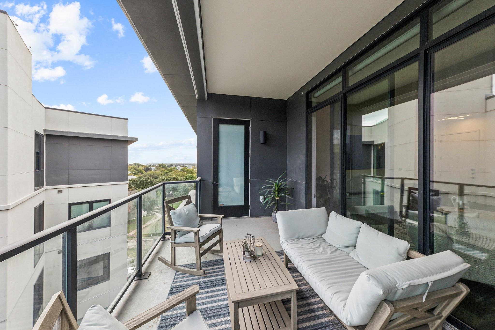 800 Embassy Dr # 609, Austin, TX 78702