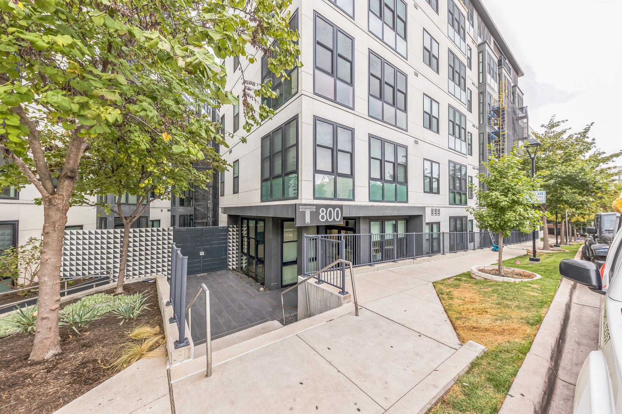 800 Embassy Dr # 609, Austin, TX 78702
