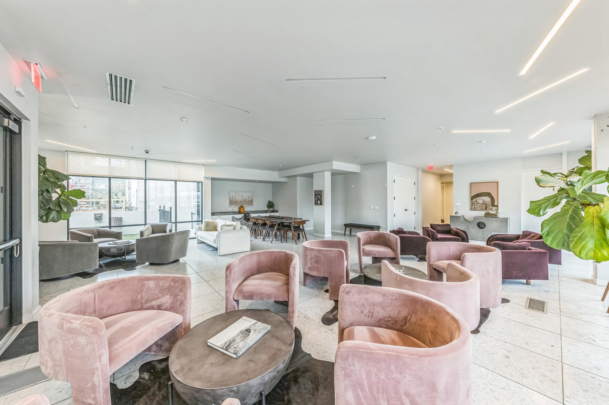 800 Embassy Dr # 609, Austin, TX 78702