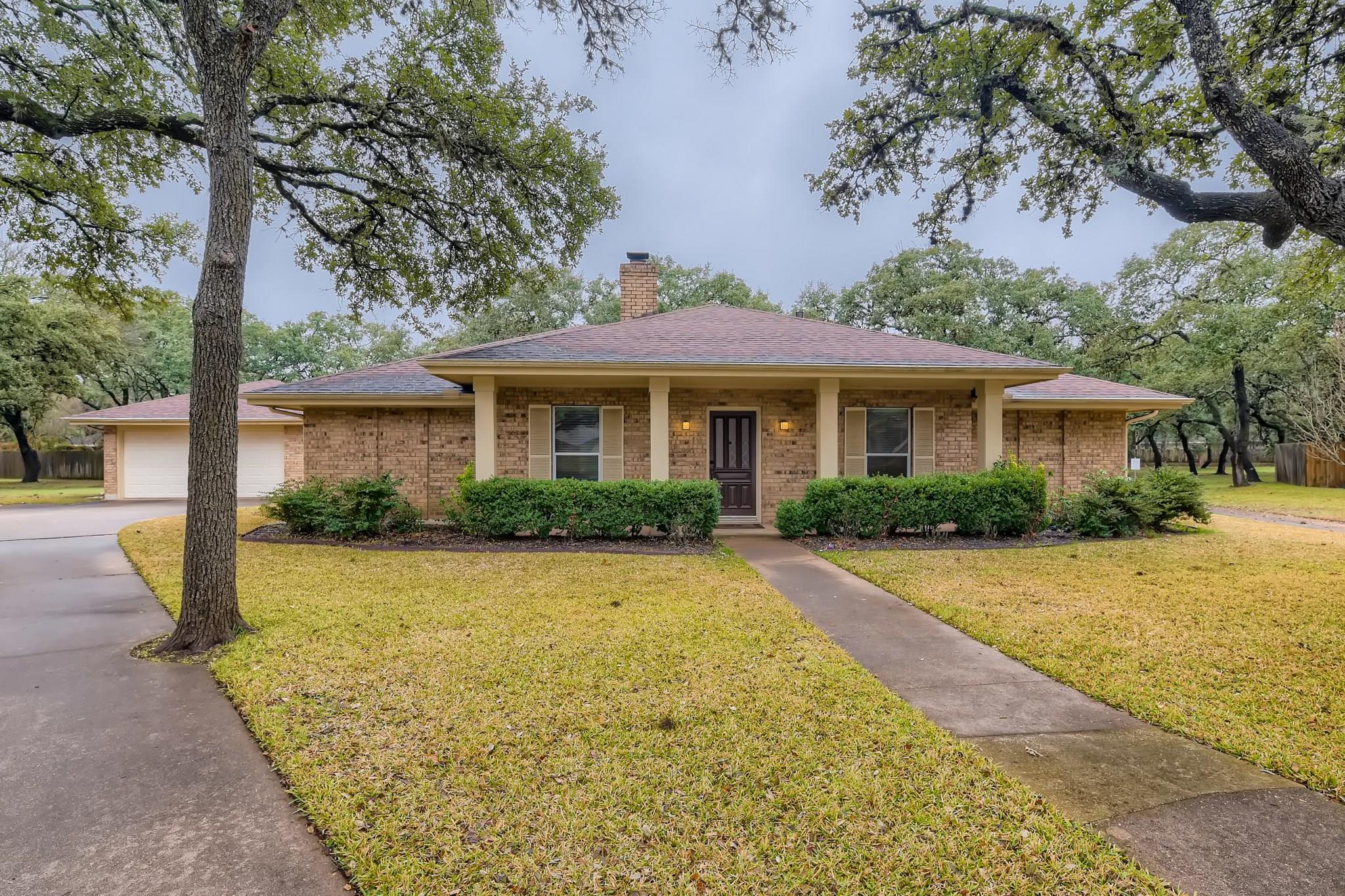 6811 Hitching Post Cir, Austin, TX 78749